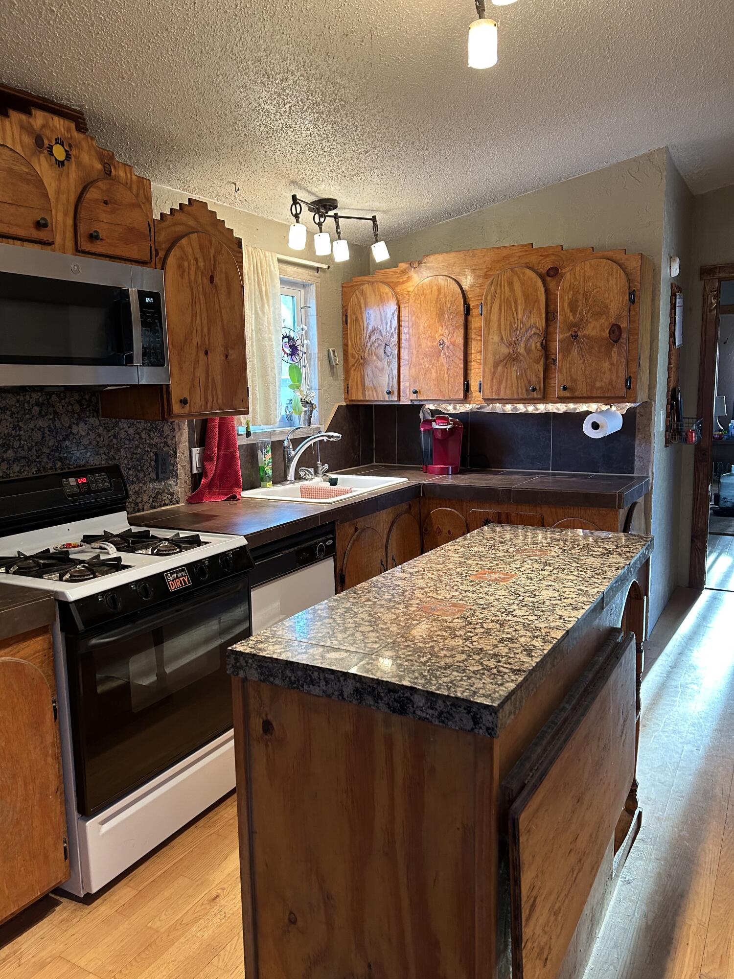 17 HOPI Drive