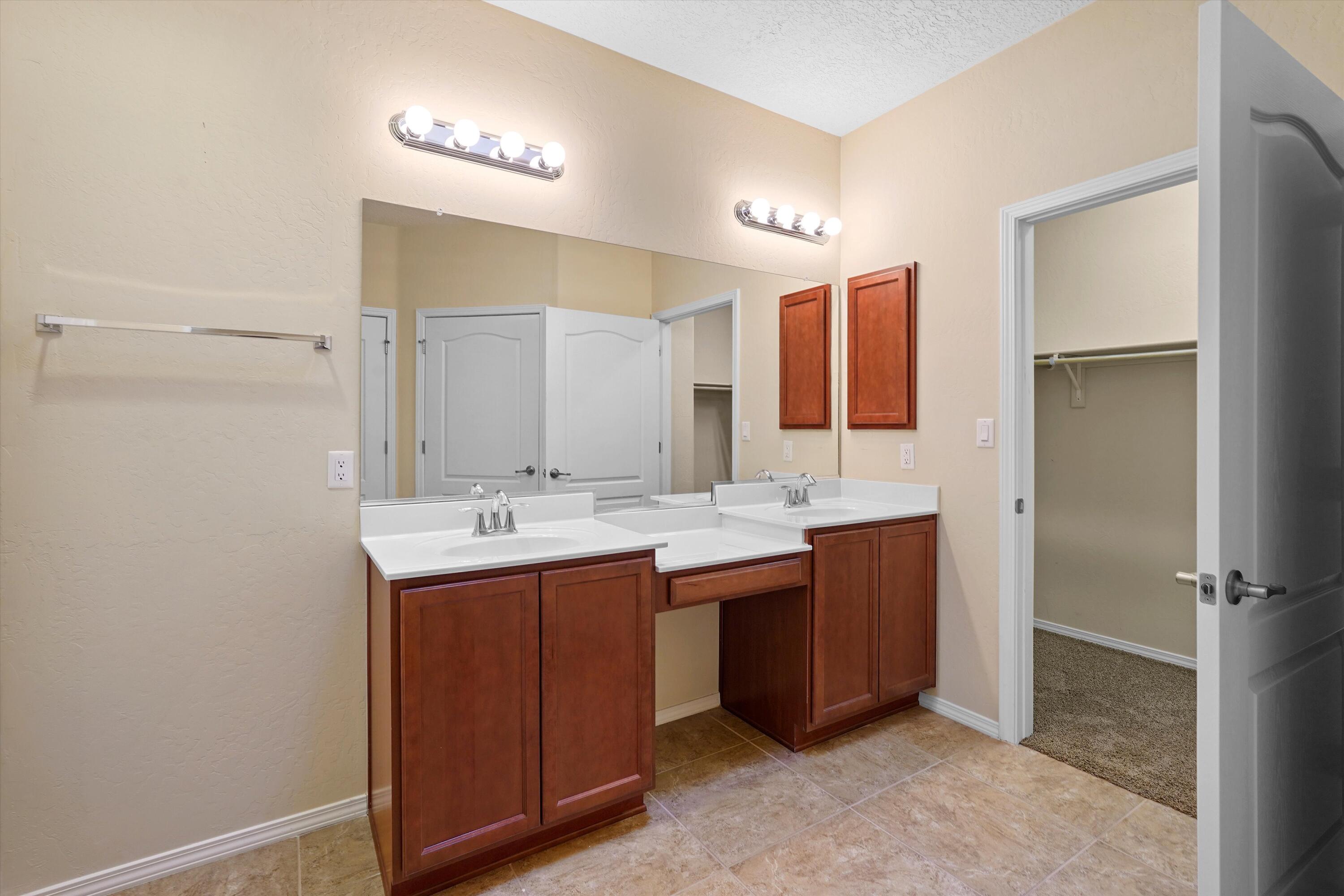 1047 PRAIRIE ZINNIA Drive