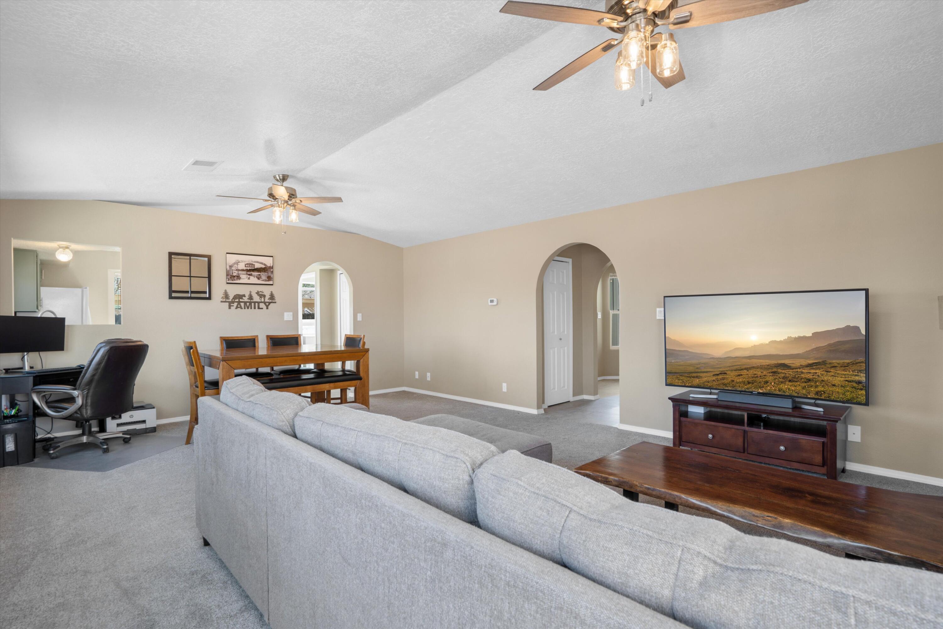 1313 BELLFLOWER Drive NE