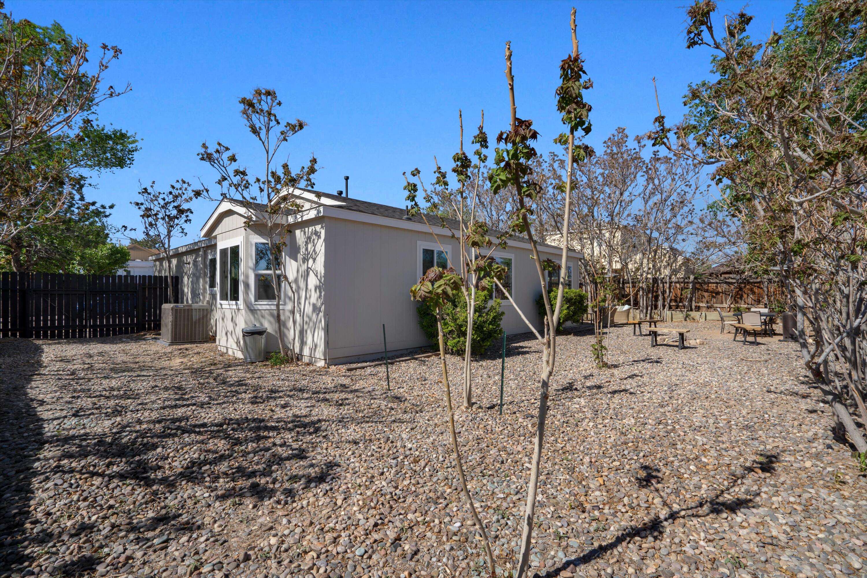 1313 BELLFLOWER Drive NE