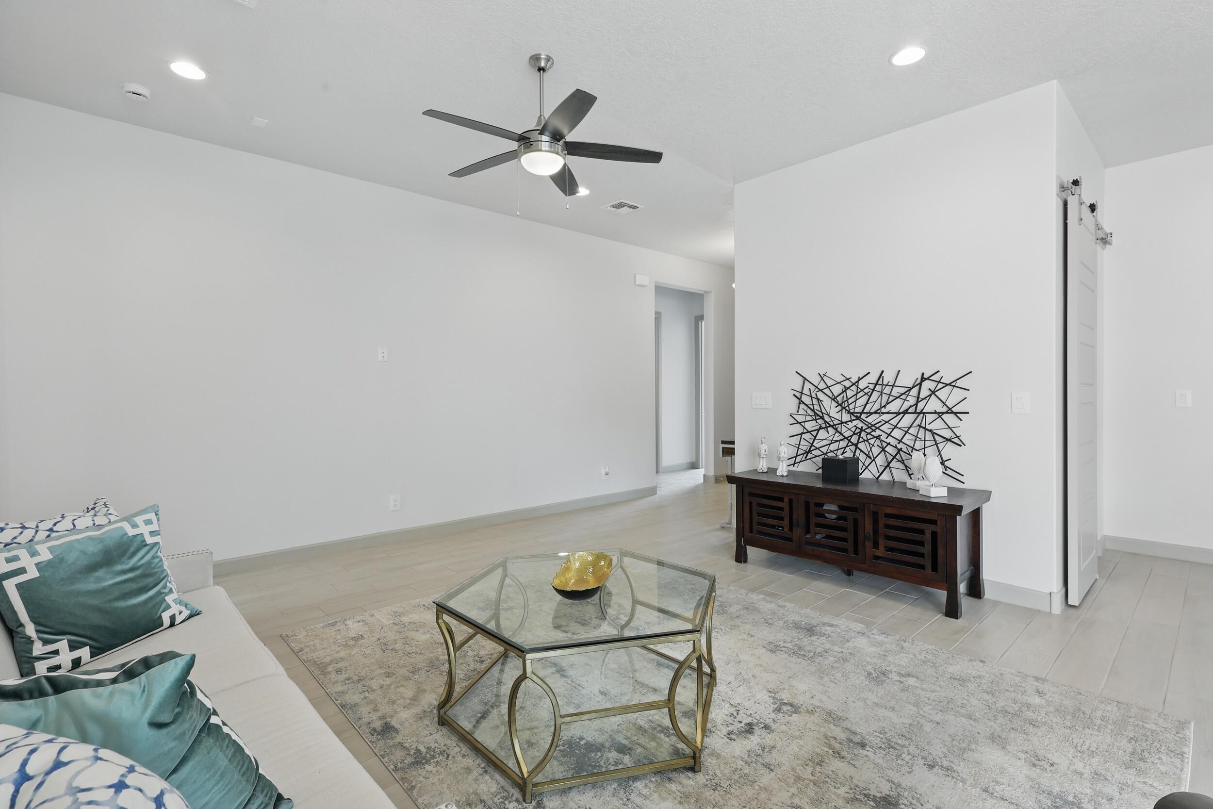 1712 TESORO Loop NW