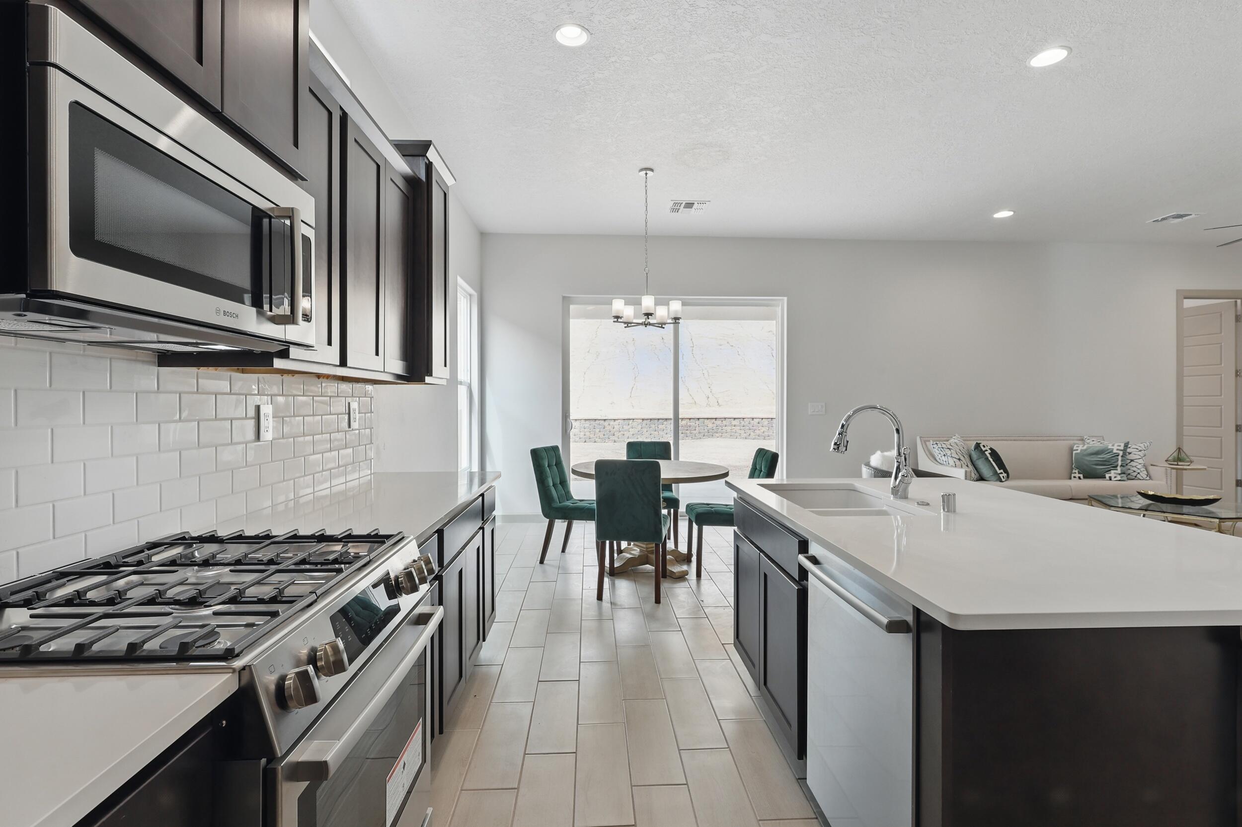 1712 TESORO Loop NW