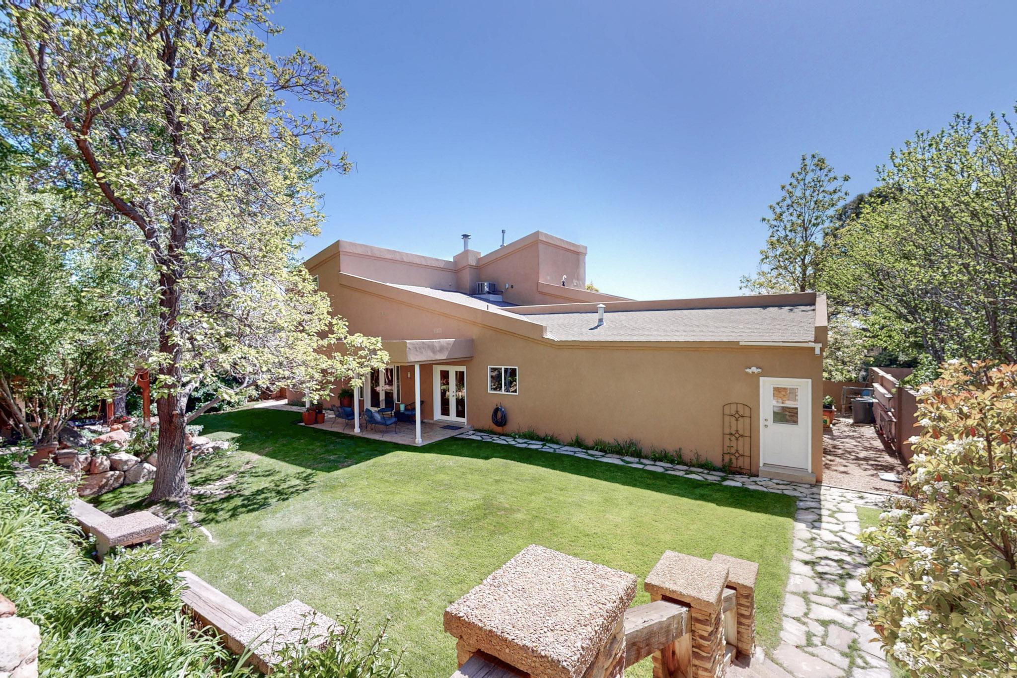 4912 CAMINO DE MONTE NE