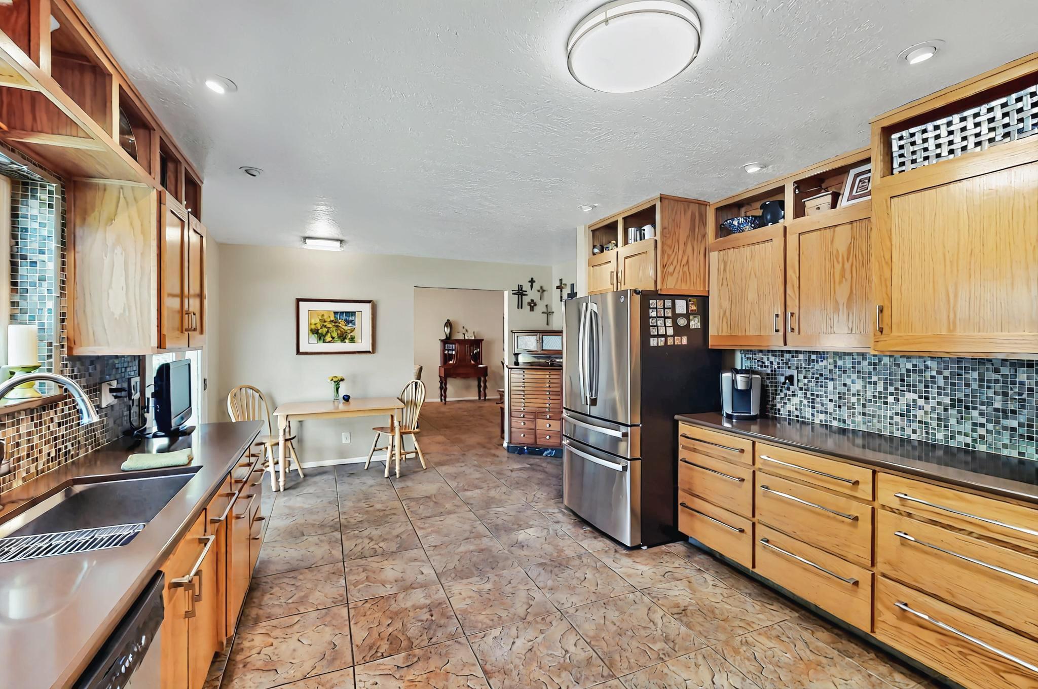4912 CAMINO DE MONTE NE