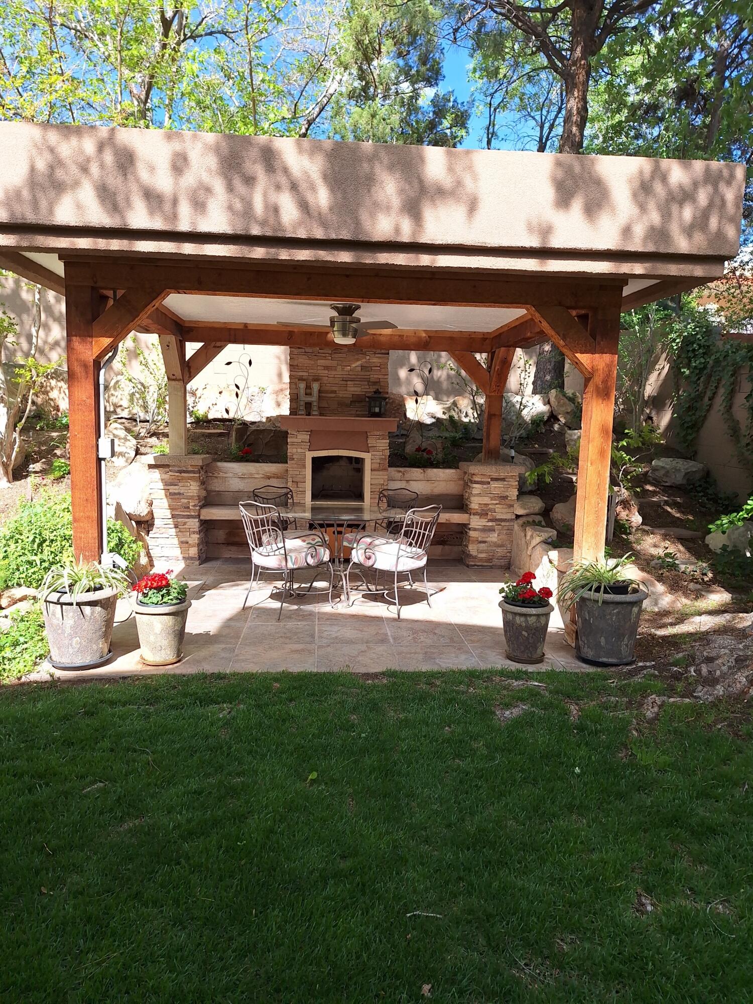 4912 CAMINO DE MONTE NE
