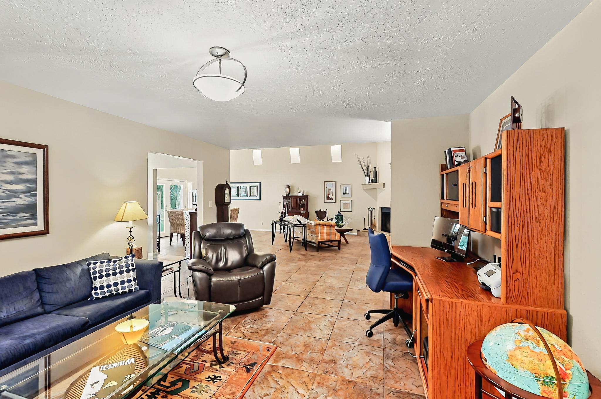 4912 CAMINO DE MONTE NE