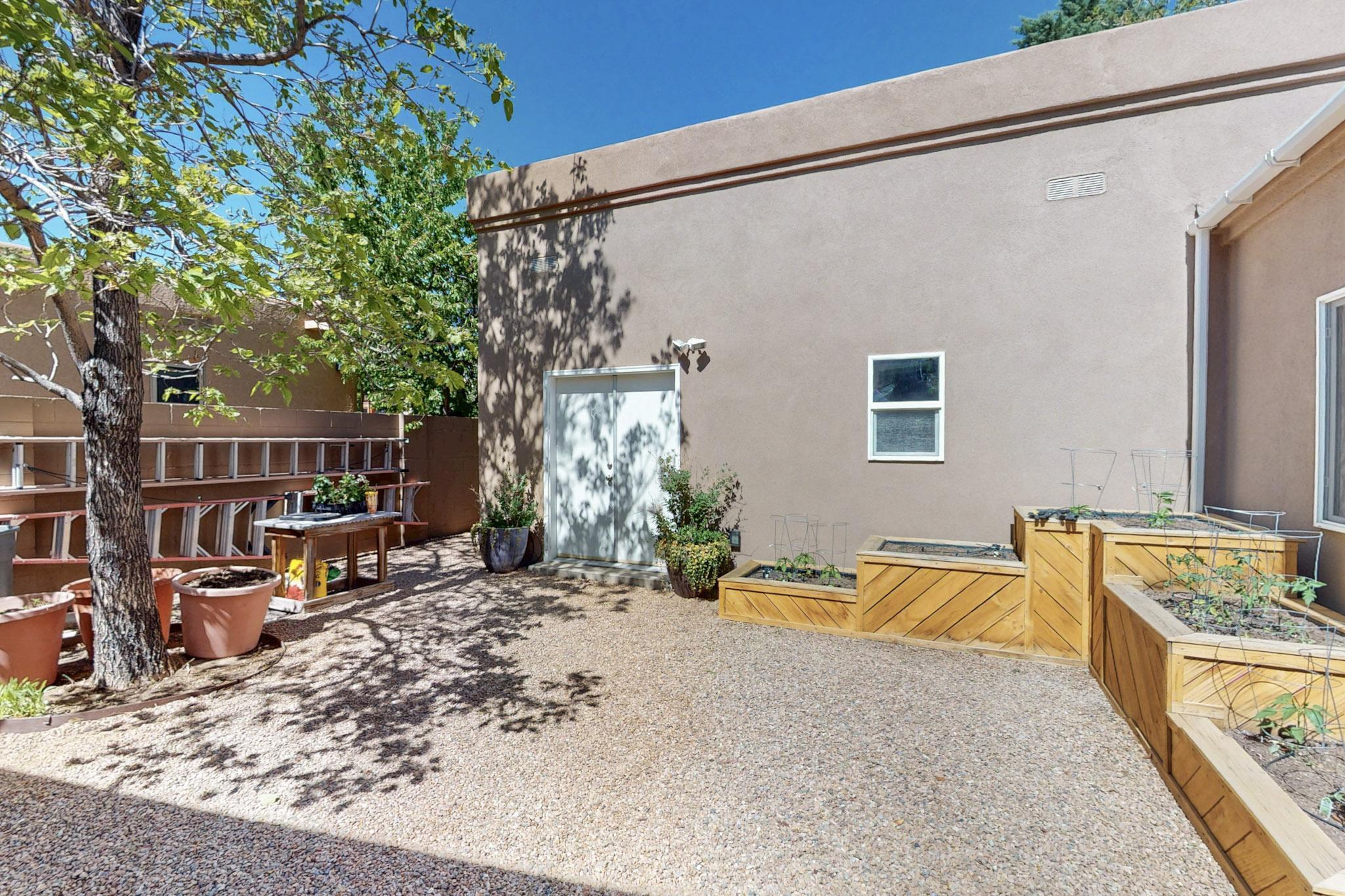 4912 CAMINO DE MONTE NE