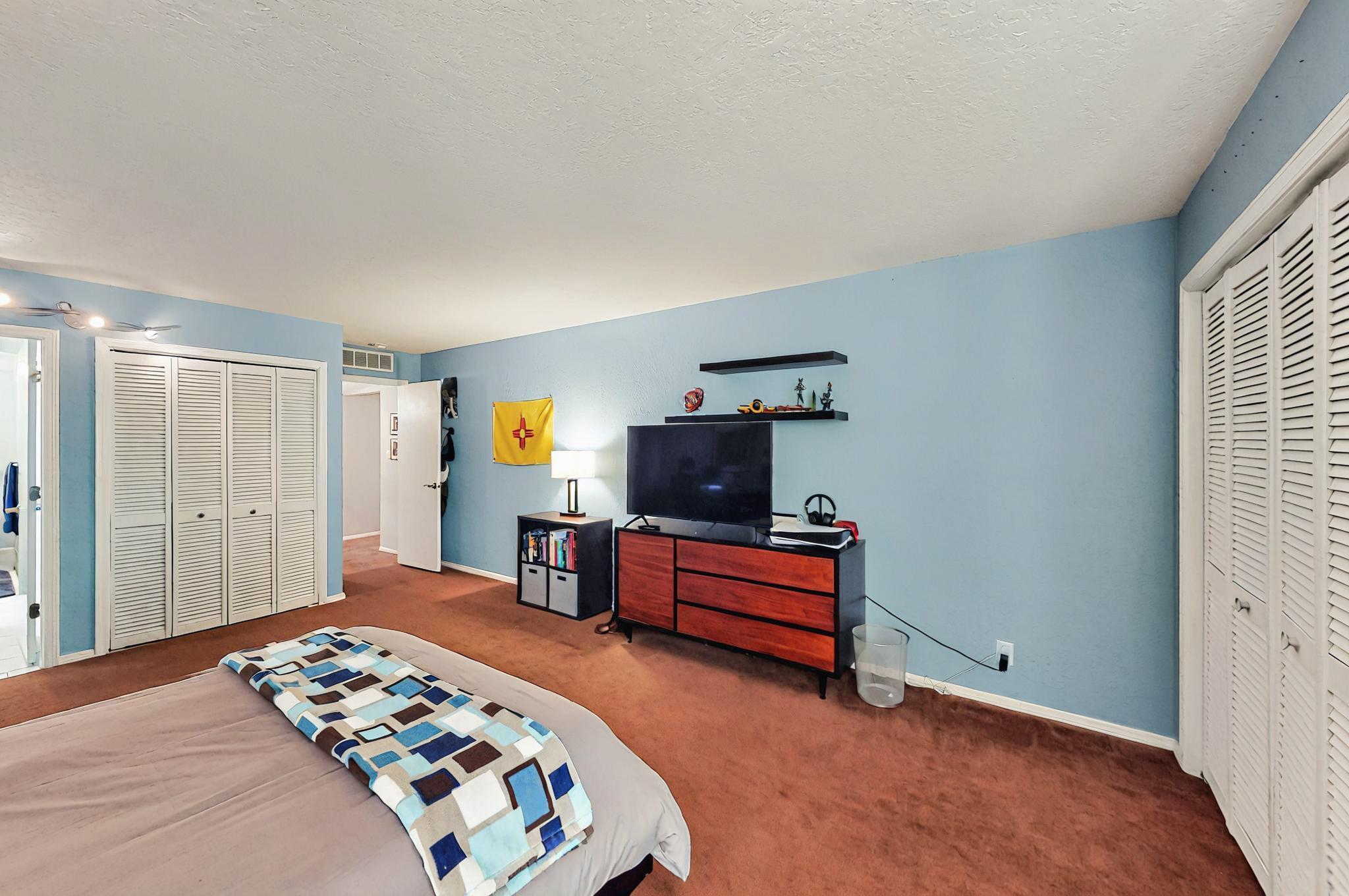 4912 CAMINO DE MONTE NE