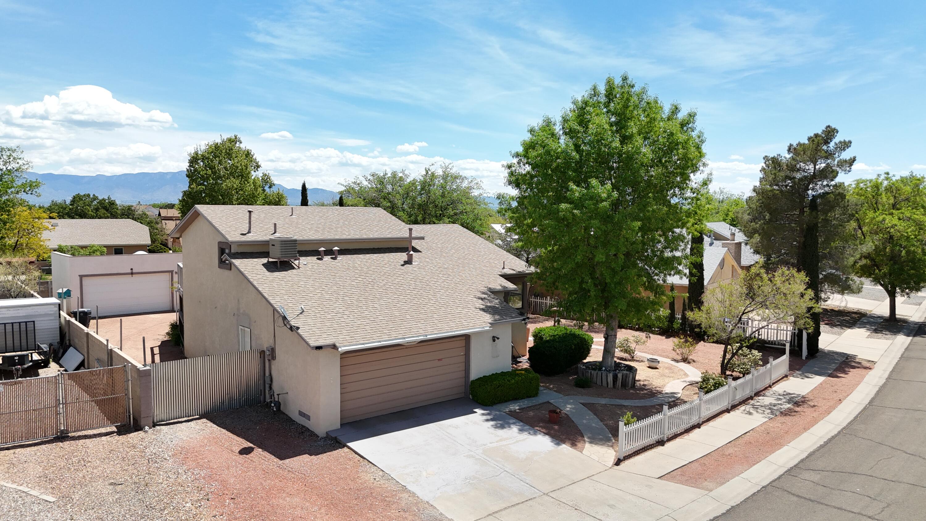 5110 Golondrina NW