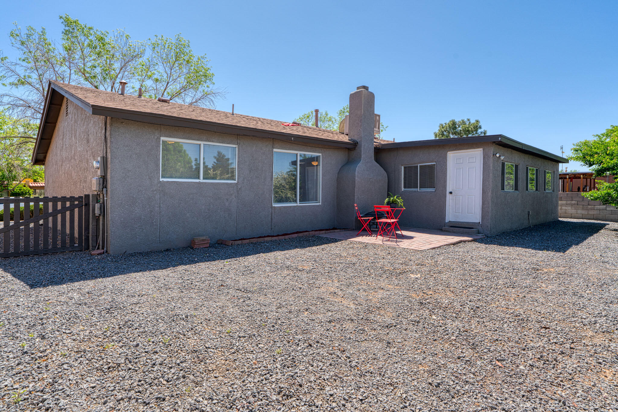 6421 Rosalind Drive NE