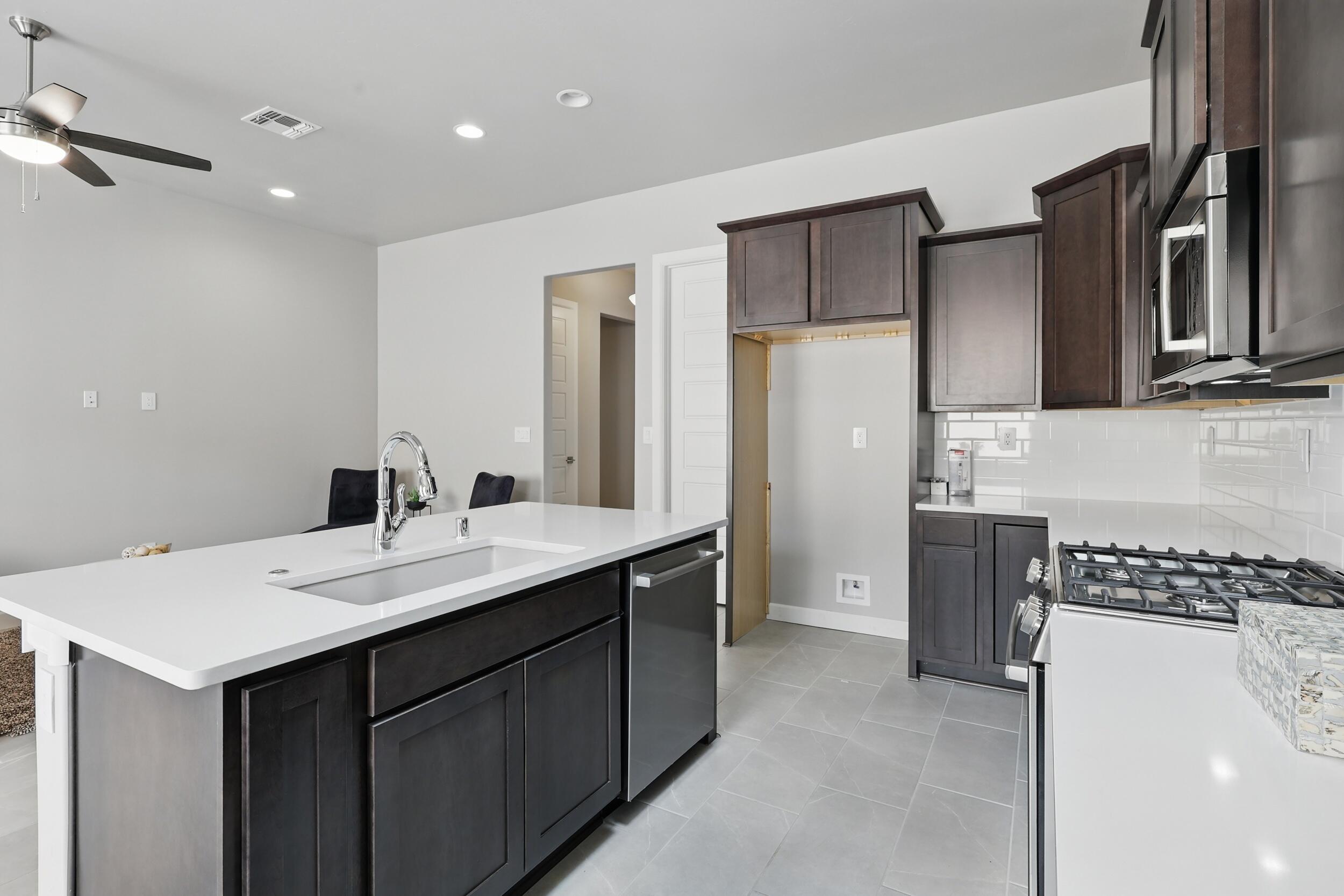1718 TESORO Loop NW