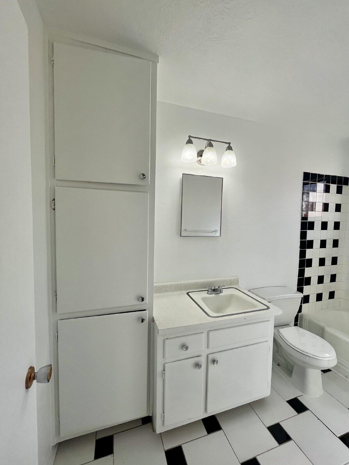 147 GENERAL ARNOLD Street NE