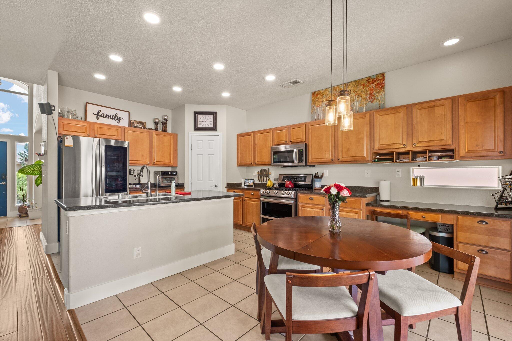 8167 VENTANA AZUL Avenue NW