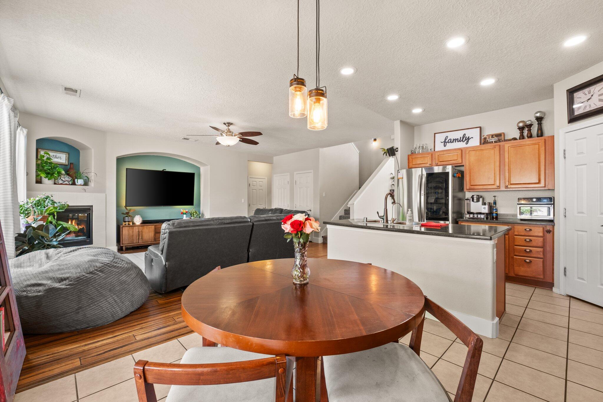 8167 VENTANA AZUL Avenue NW