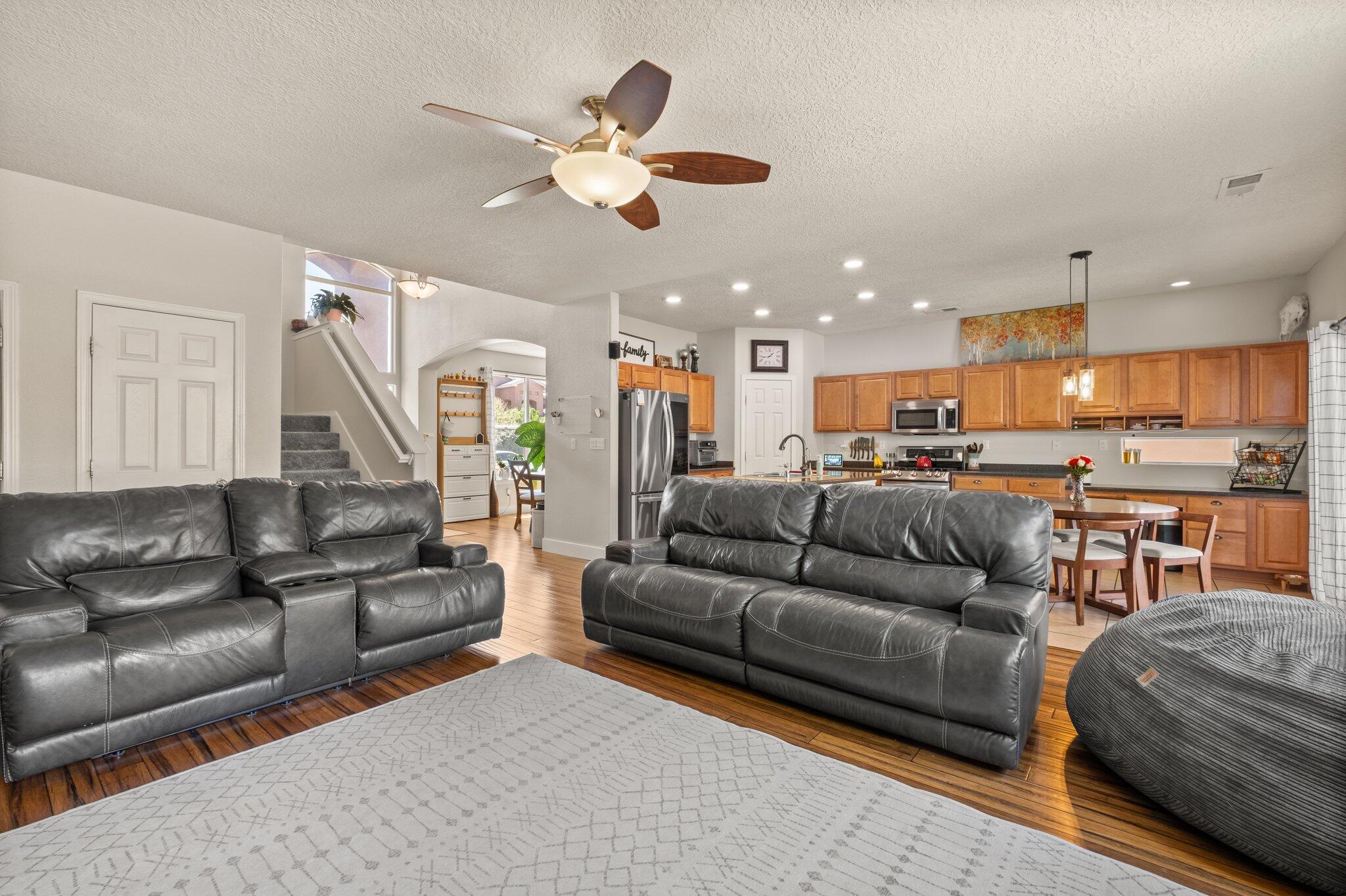 8167 VENTANA AZUL Avenue NW