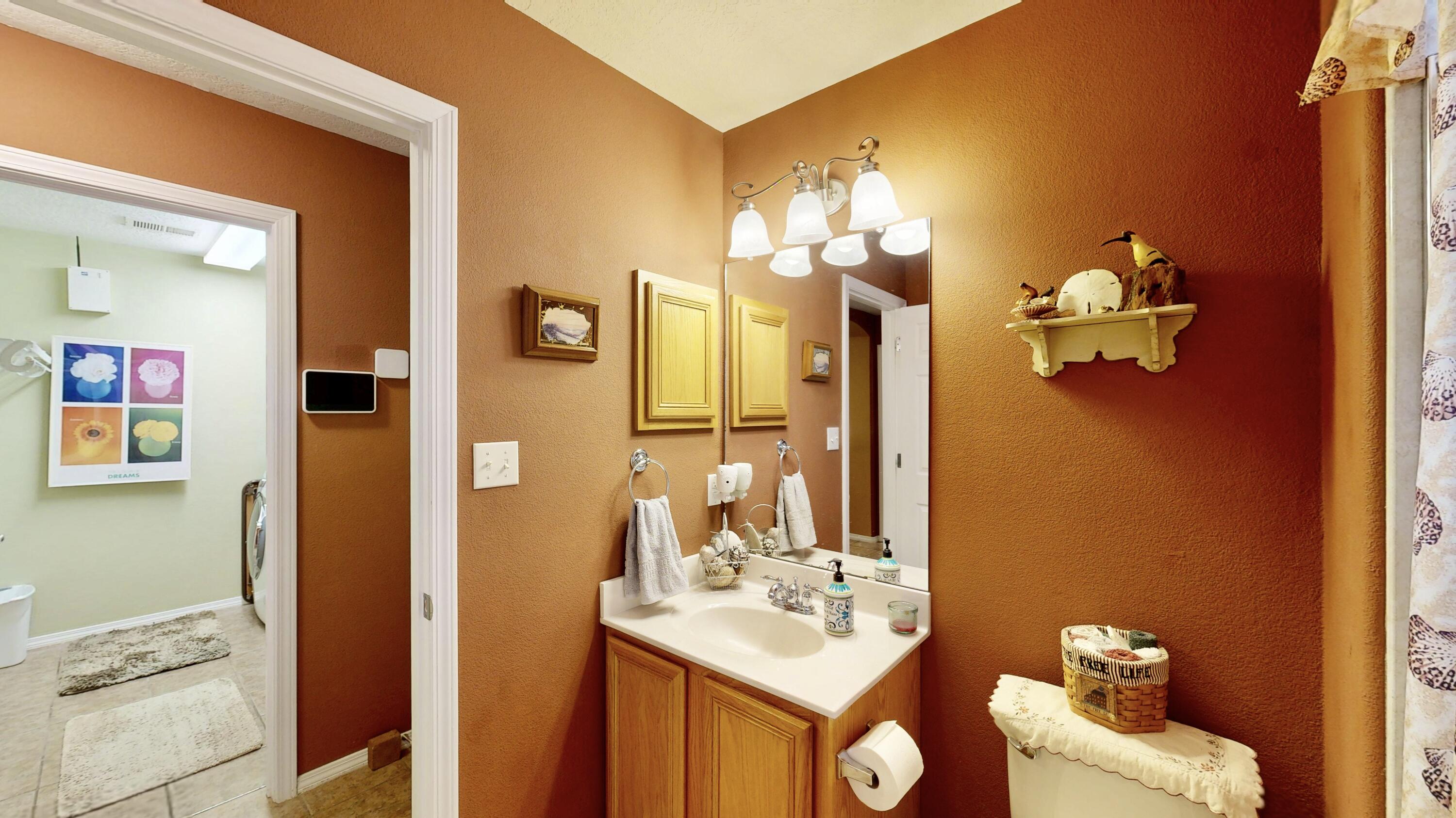 1080 CAPITAN Street NW