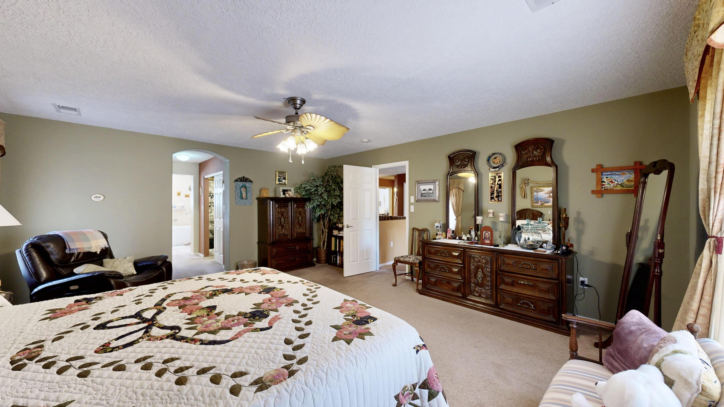 1080 CAPITAN Street NW