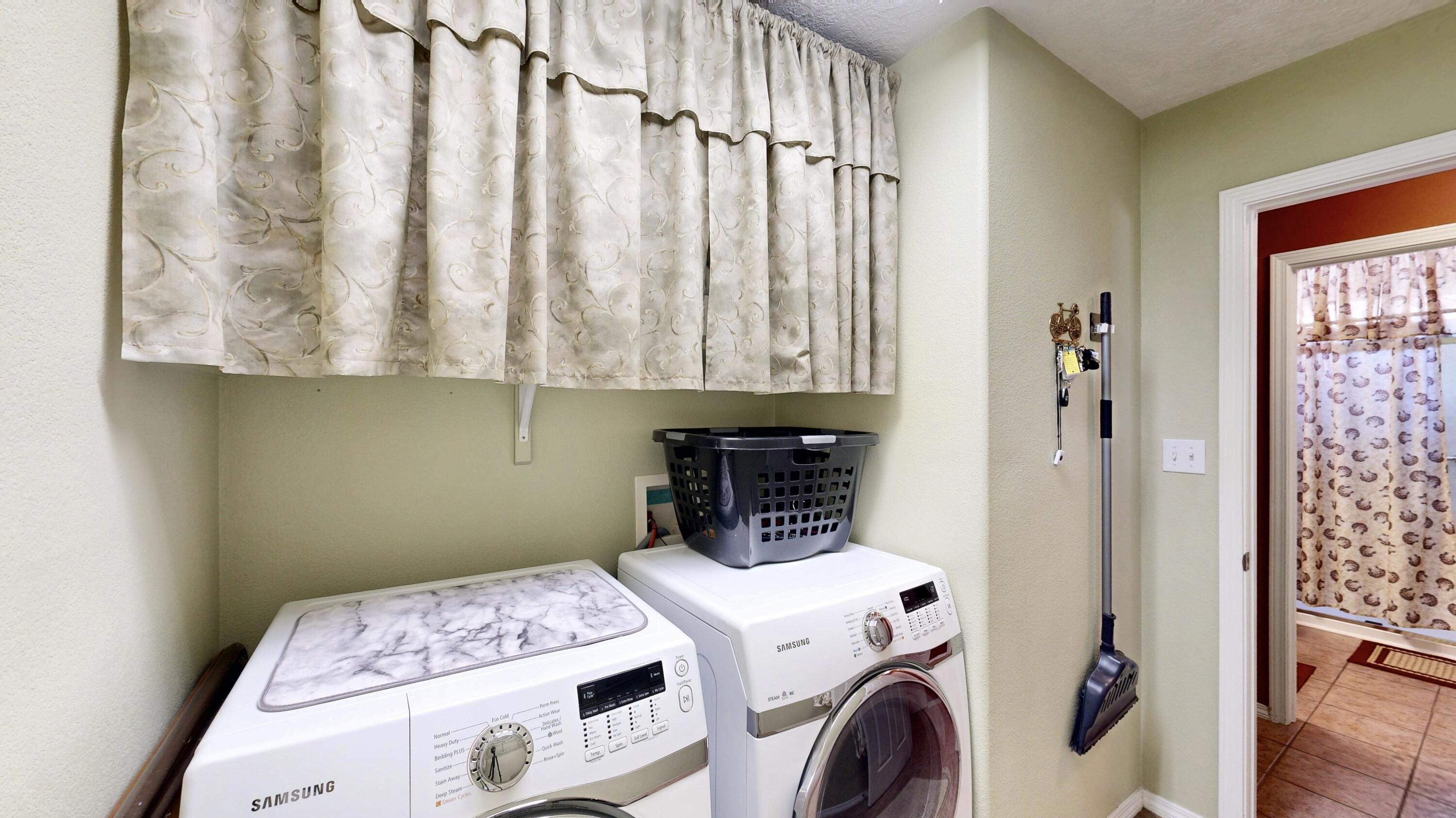 1080 CAPITAN Street NW