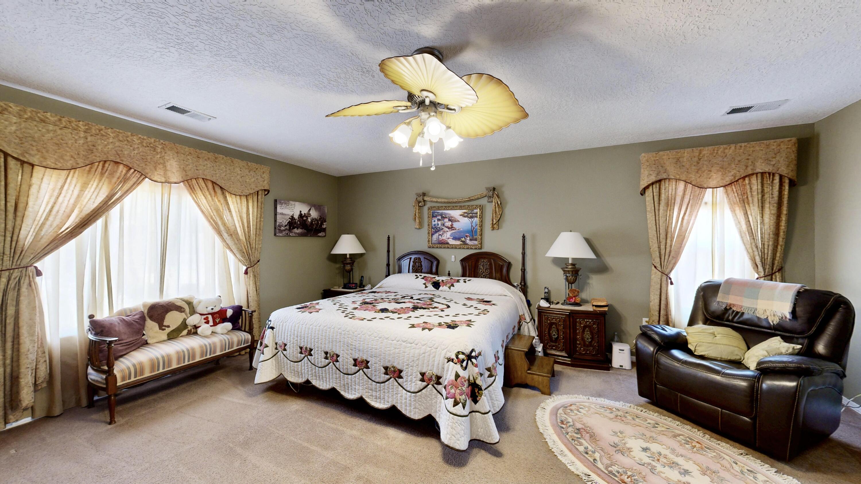 1080 CAPITAN Street NW