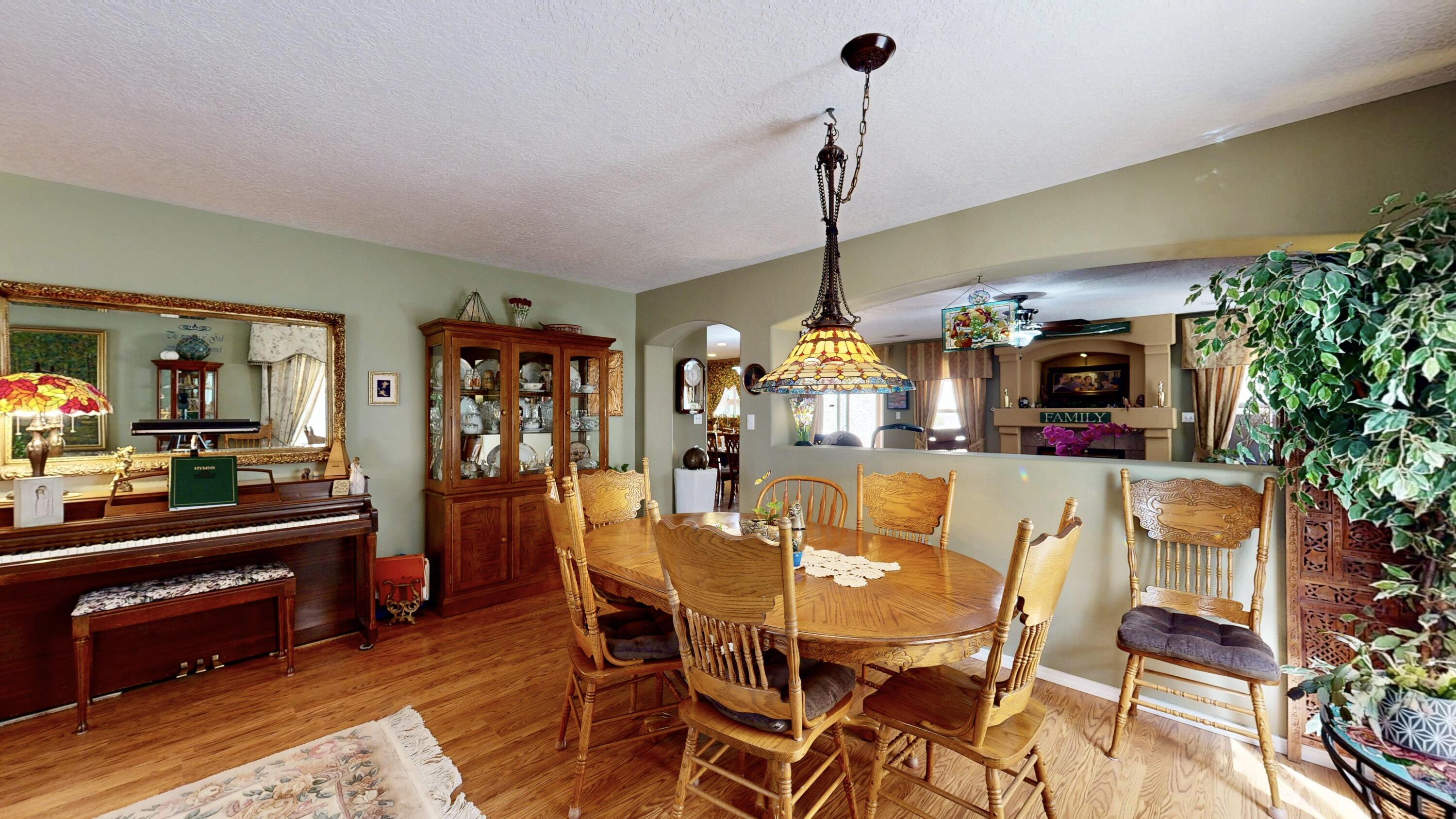 1080 CAPITAN Street NW