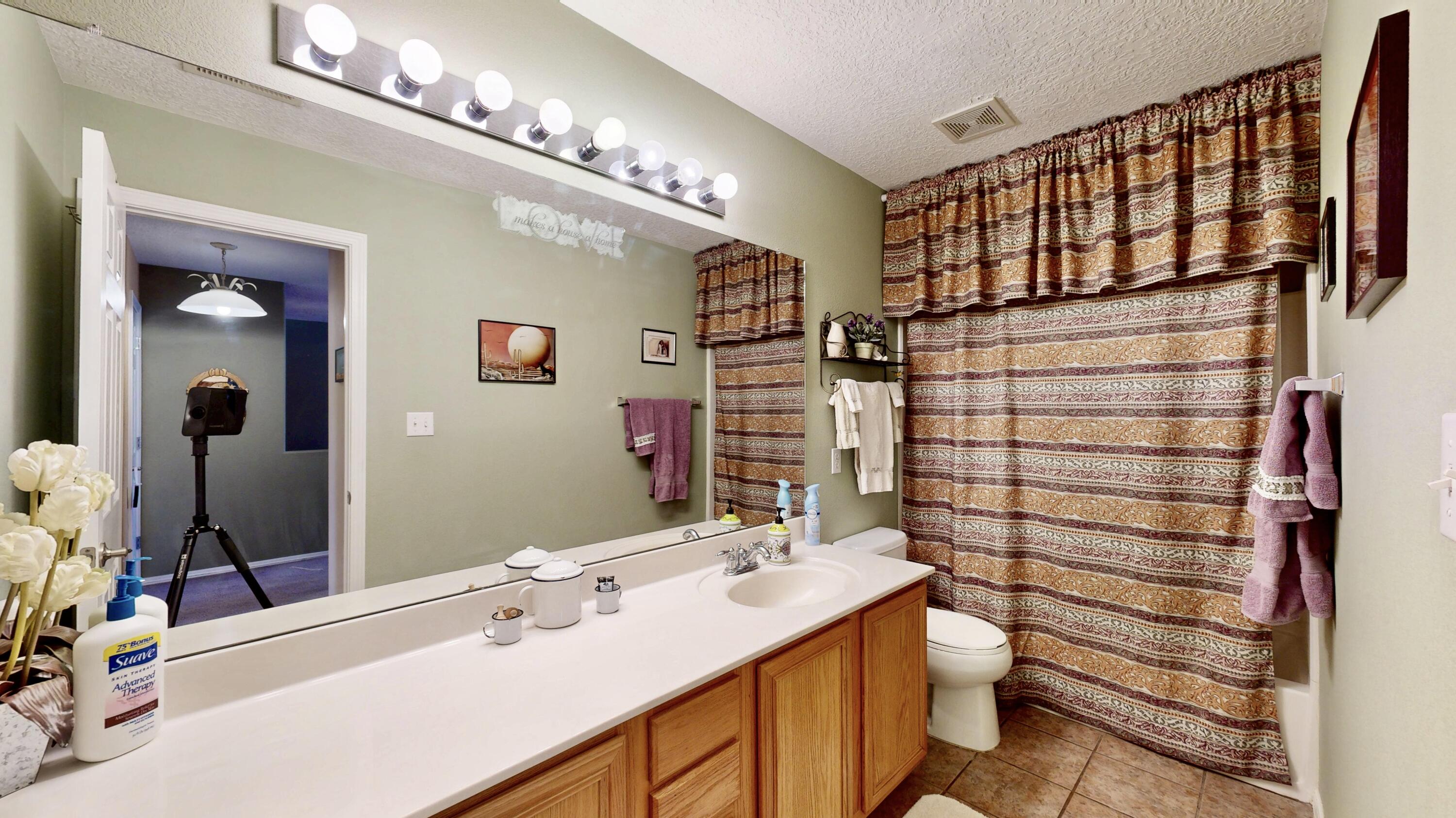 1080 CAPITAN Street NW