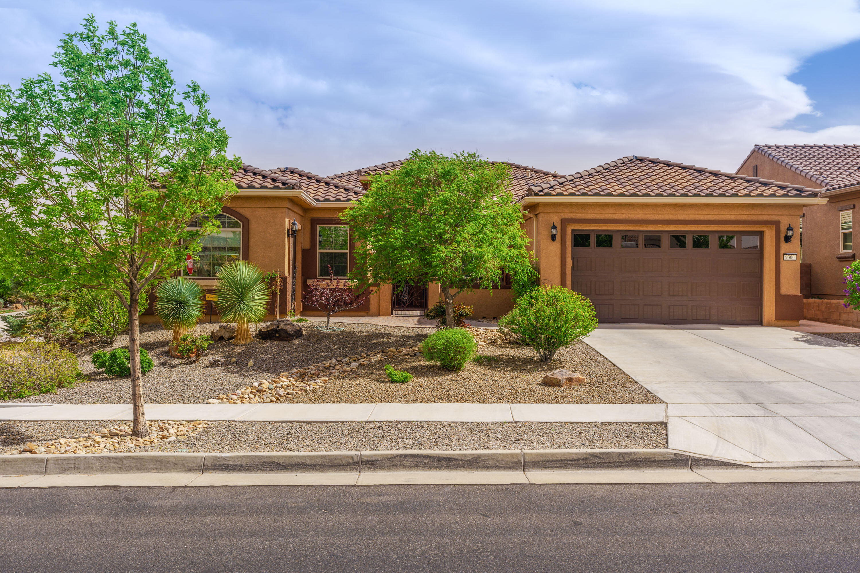 9300 IRON CREEK Lane NW