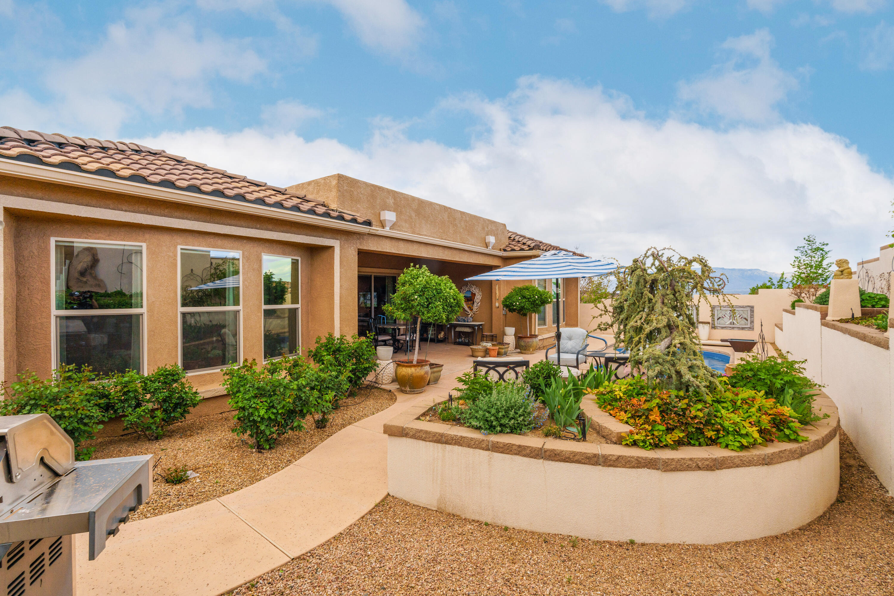 9300 IRON CREEK Lane NW