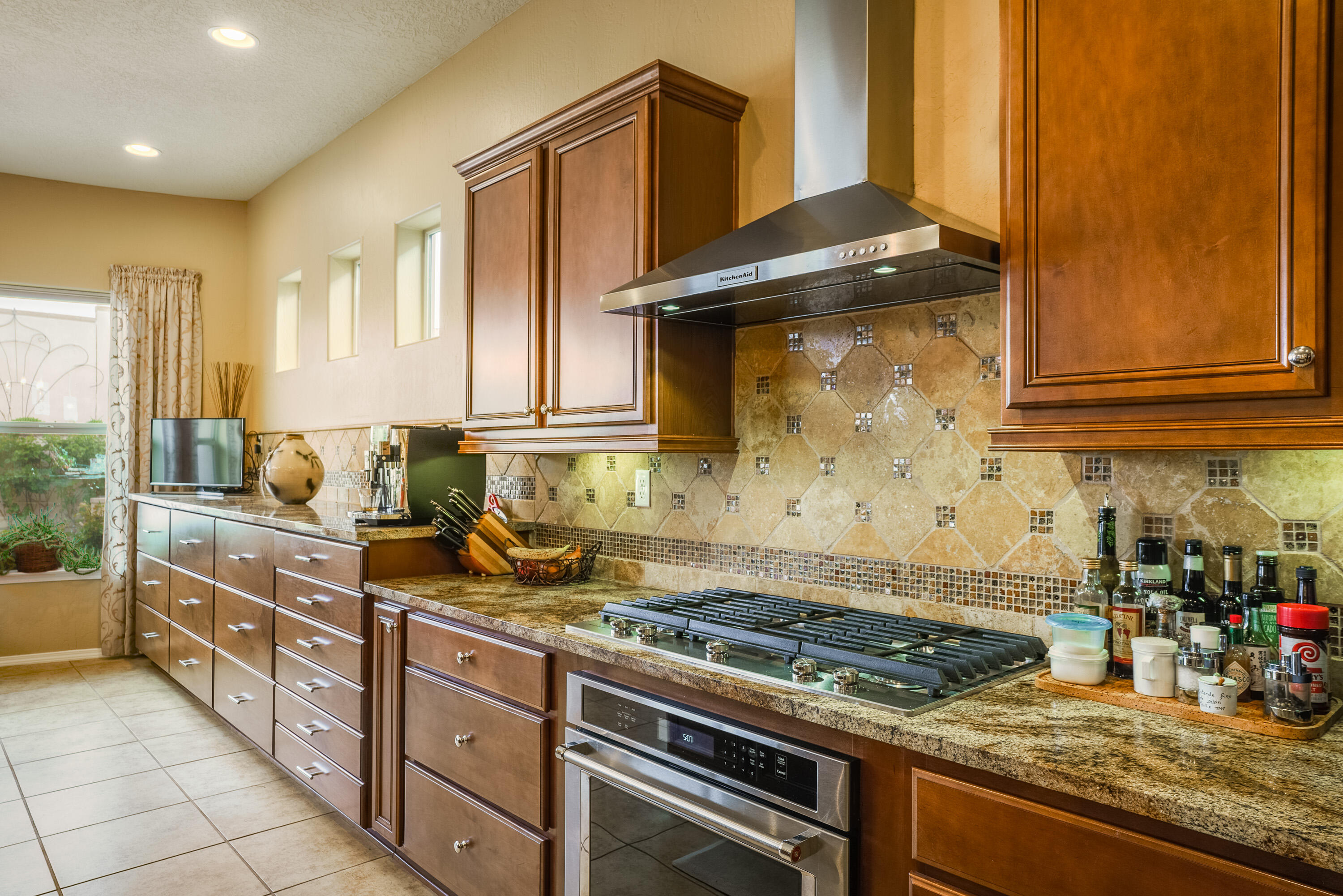 9300 IRON CREEK Lane NW