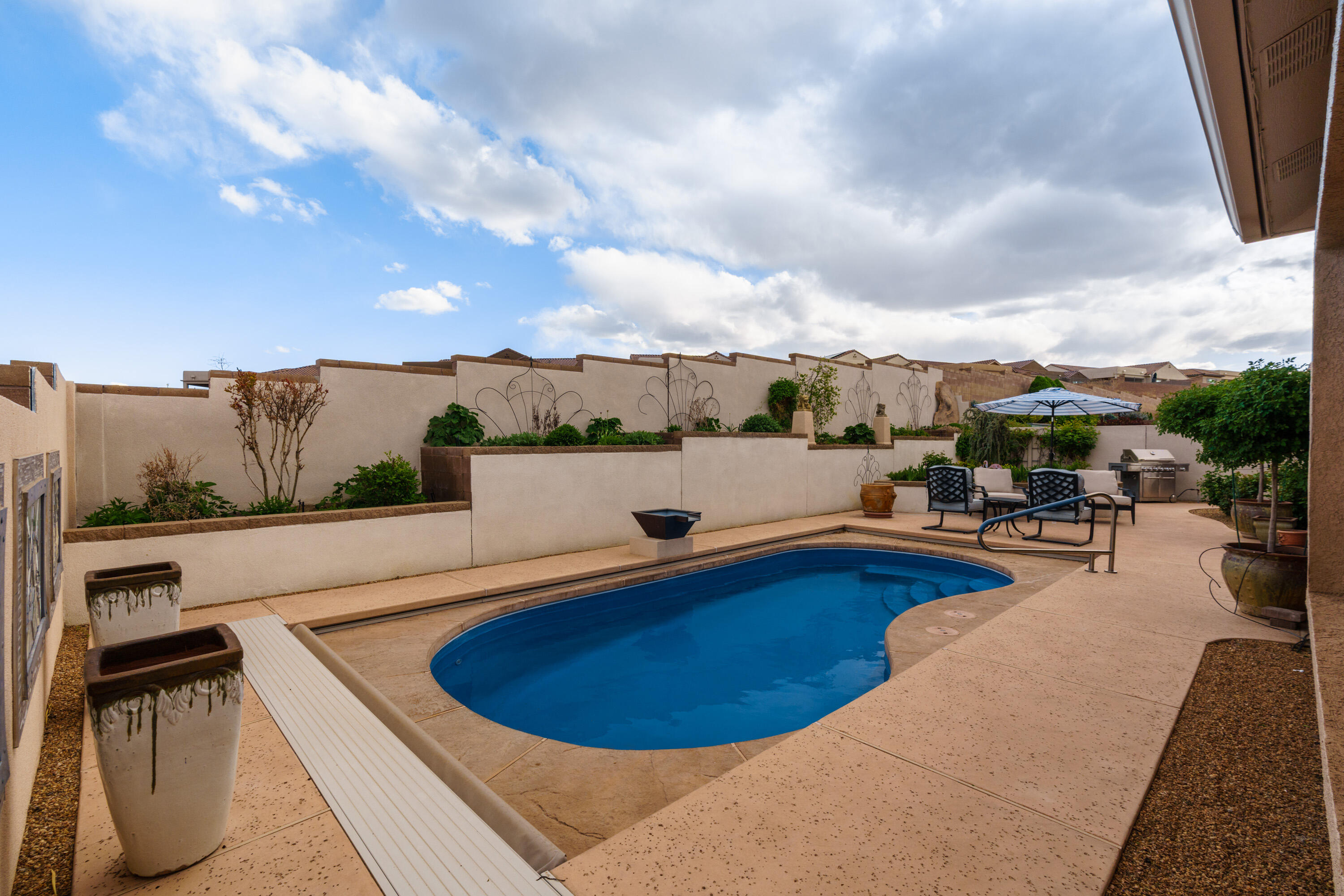 9300 IRON CREEK Lane NW