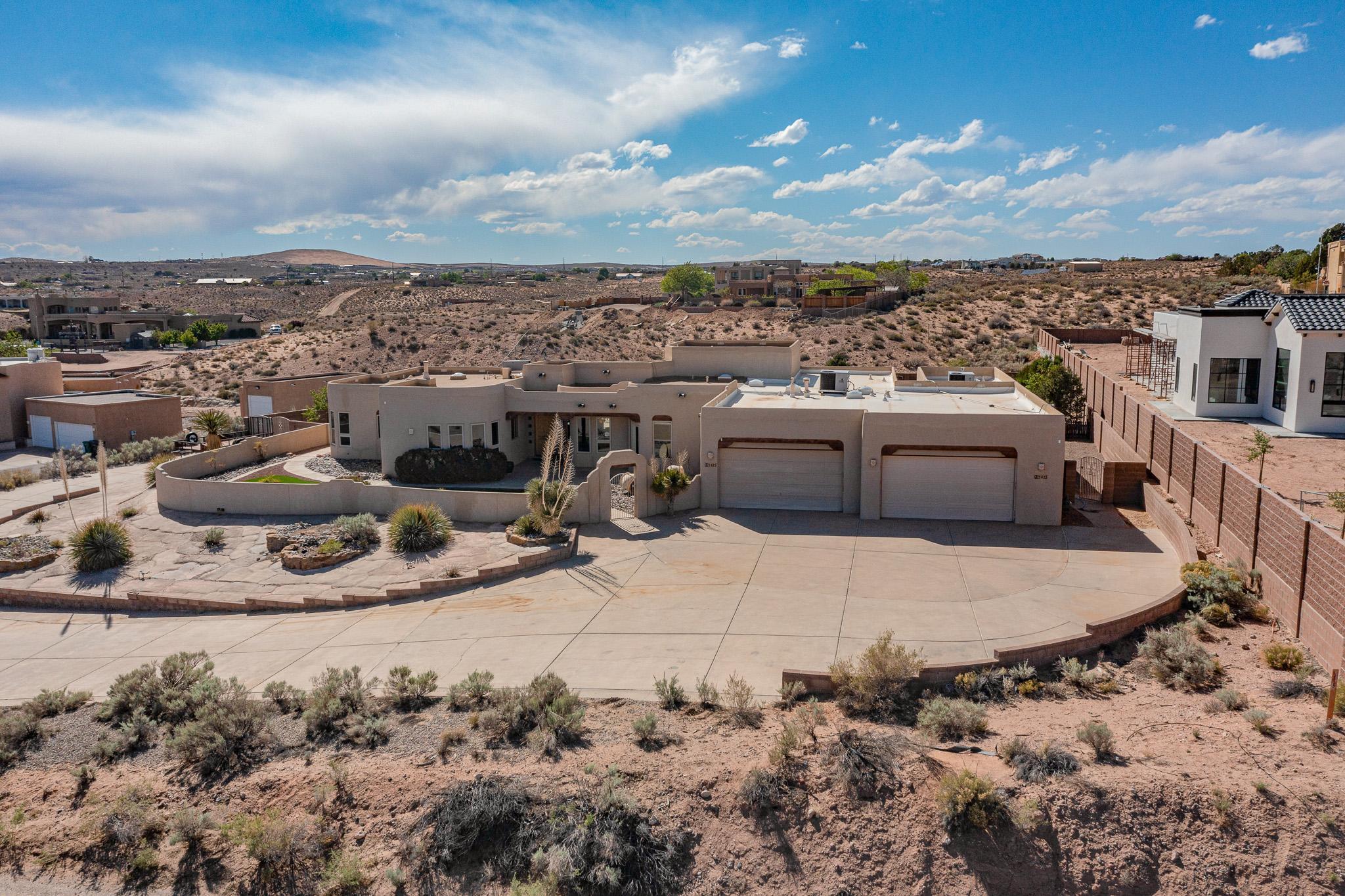 1425 SARATOGA Drive NE