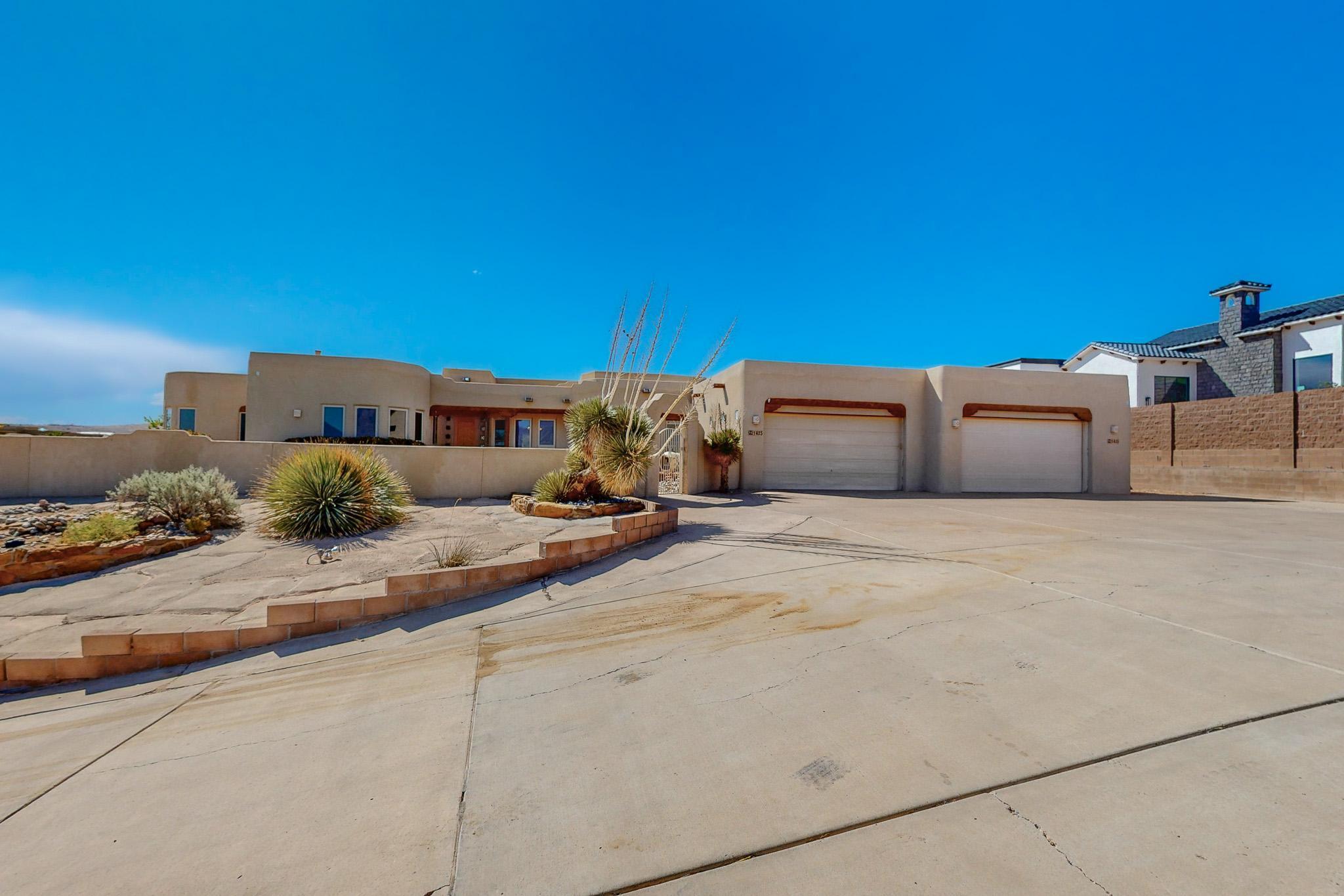 1425 SARATOGA Drive NE