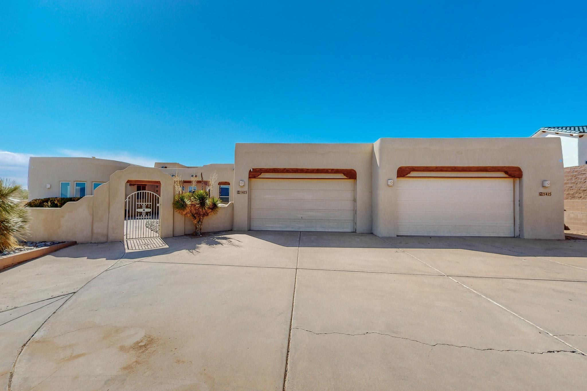 1425 SARATOGA Drive NE