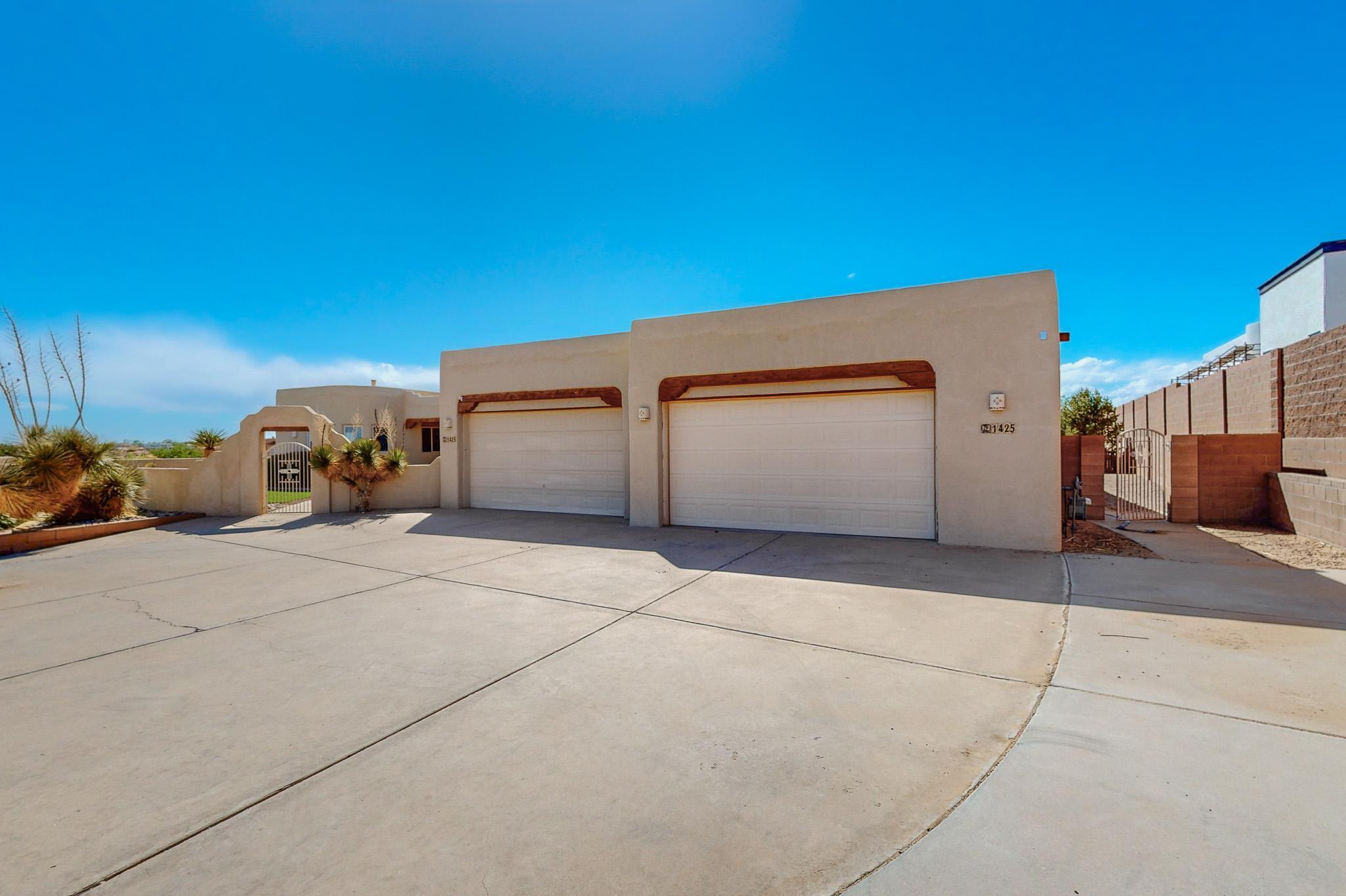 1425 SARATOGA Drive NE