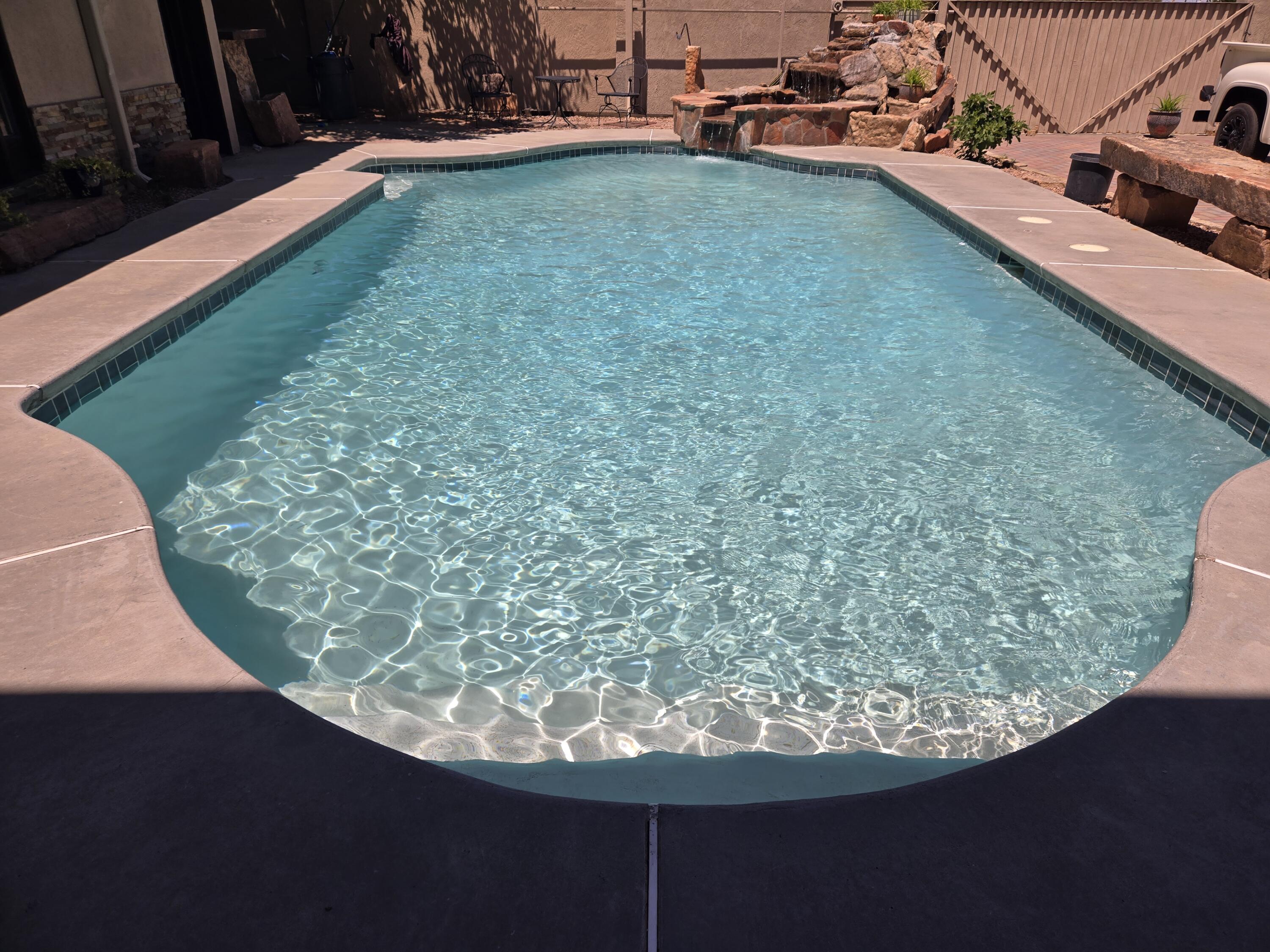 864 LOMA HERMOSA Drive NW