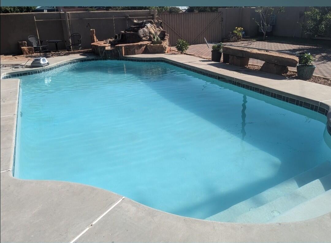 864 LOMA HERMOSA Drive NW