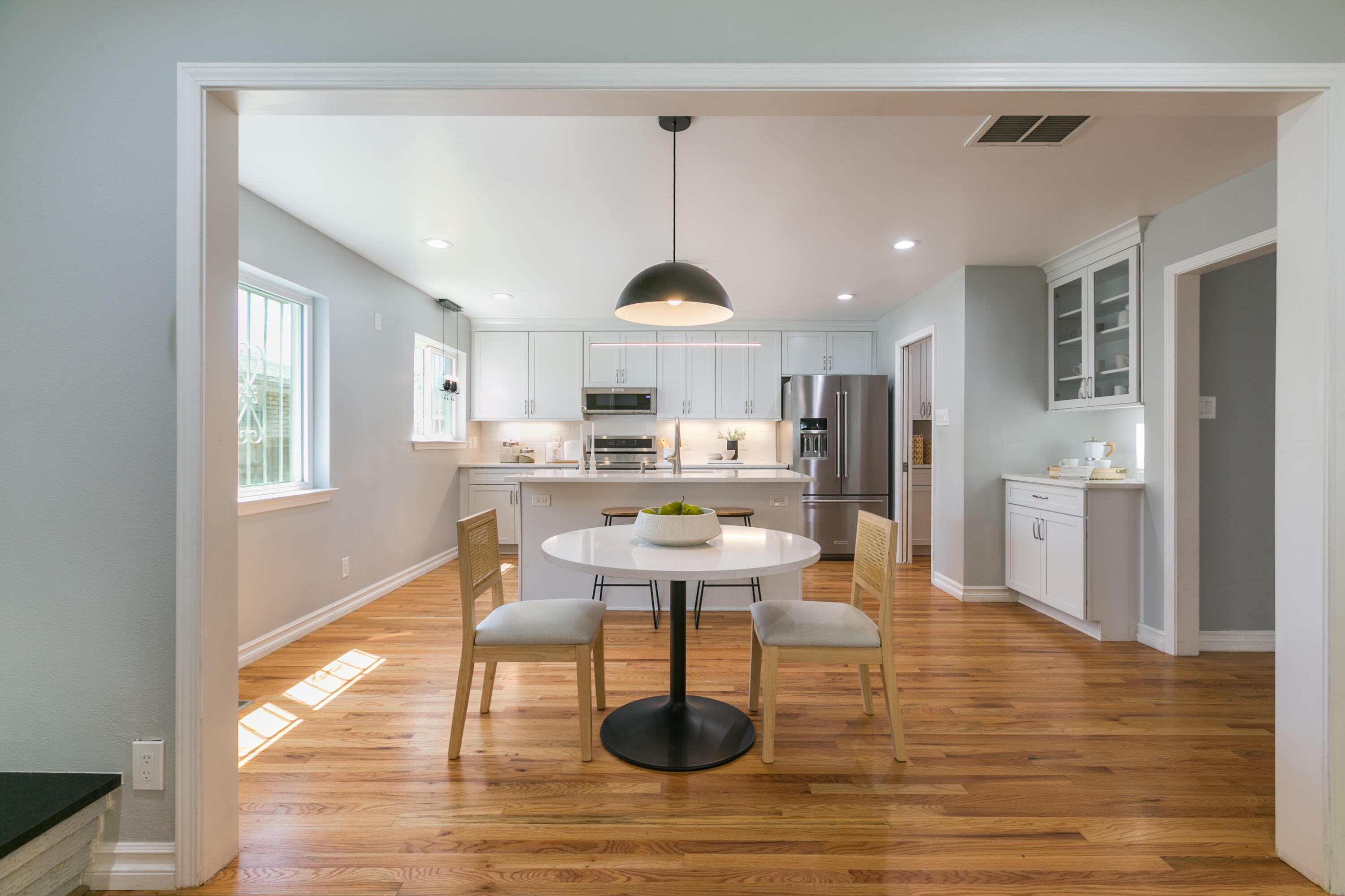 2908 INDIANA Street NE