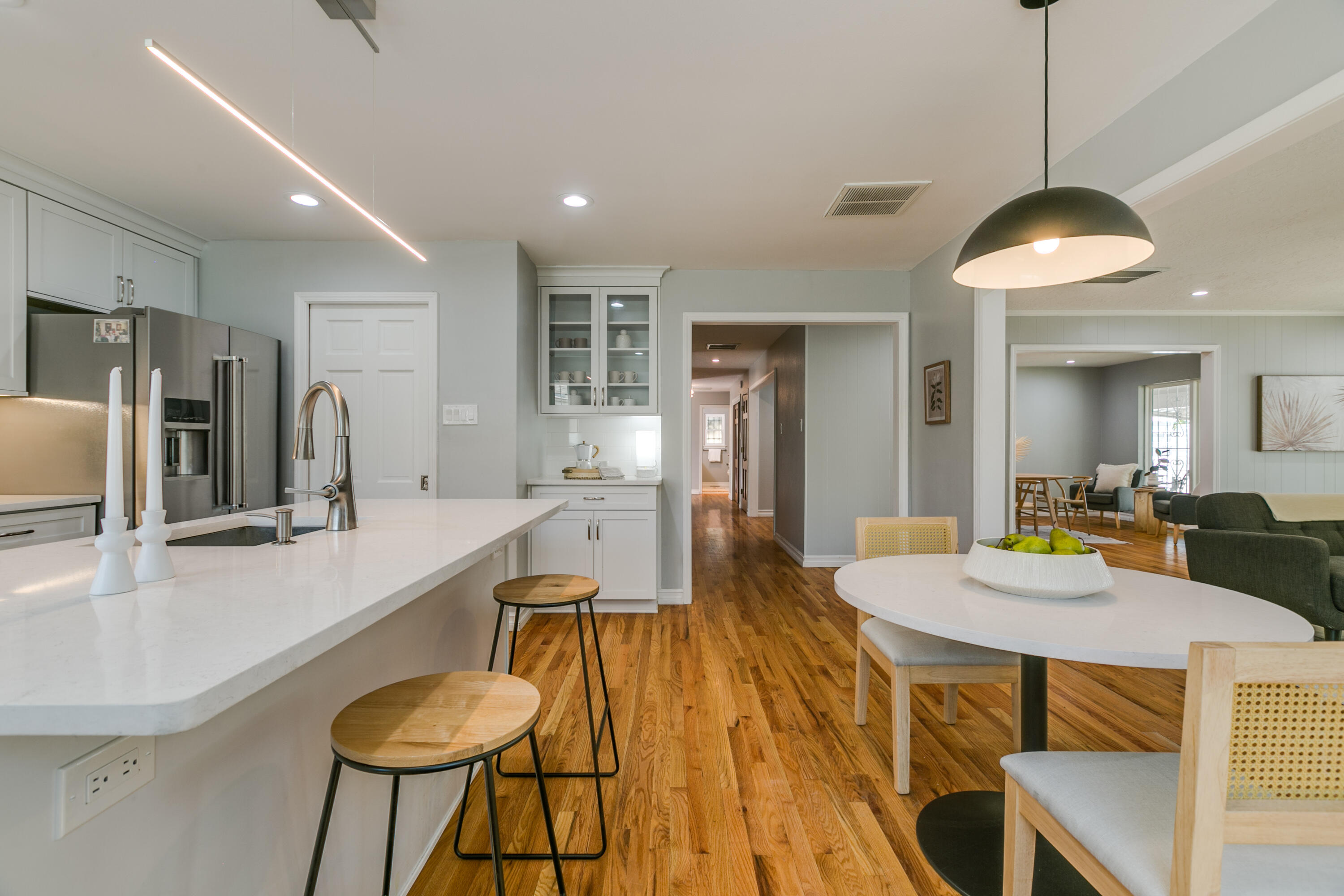 2908 INDIANA Street NE