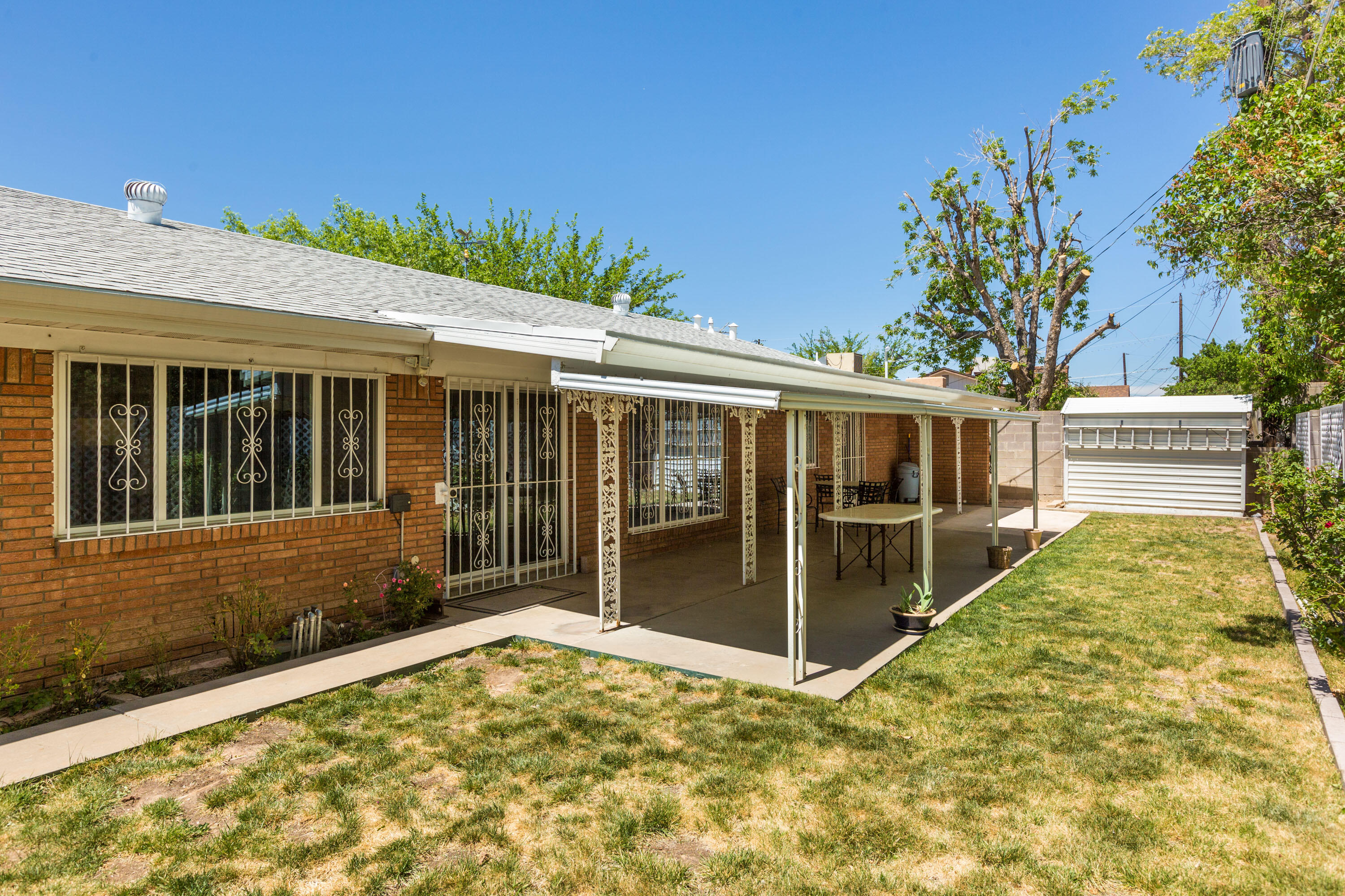 2908 INDIANA Street NE