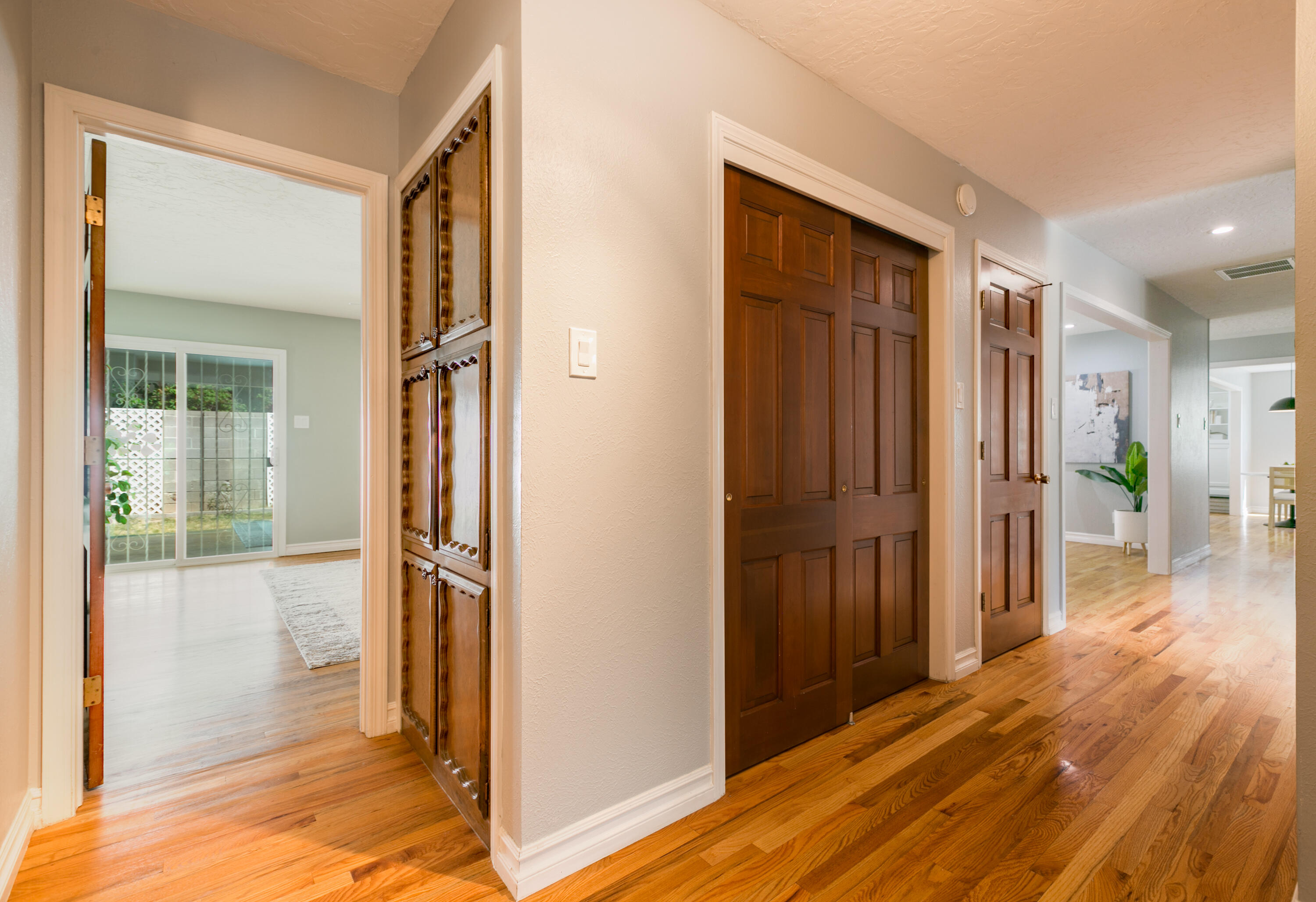 2908 INDIANA Street NE