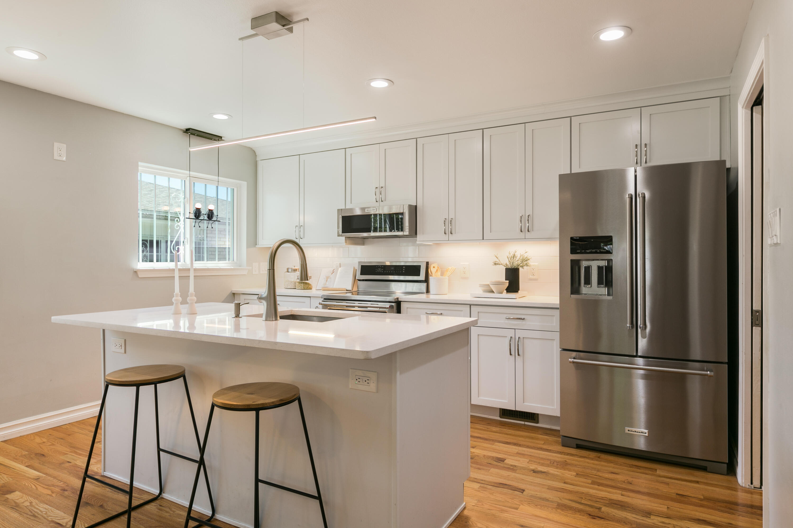 2908 INDIANA Street NE