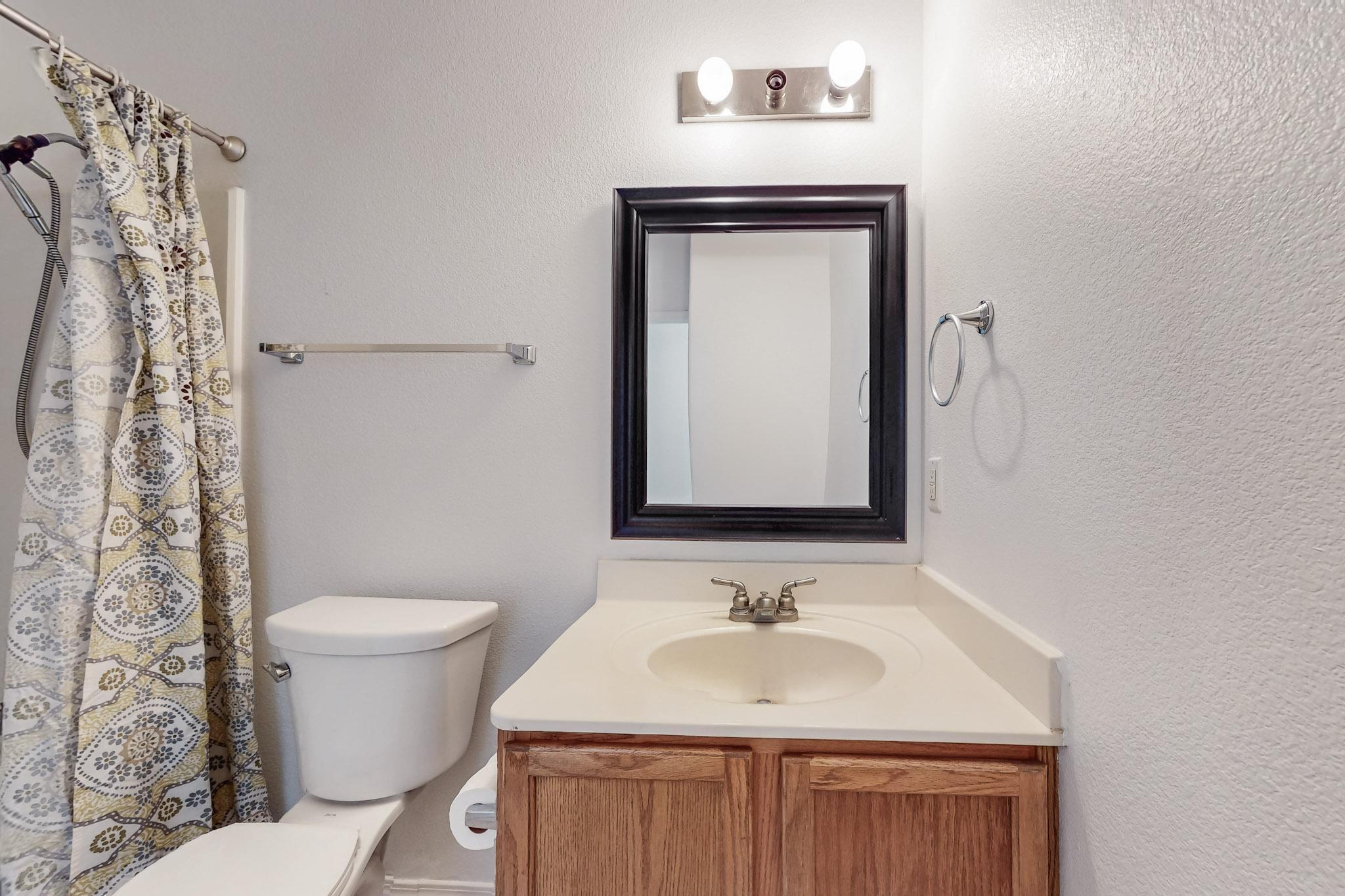 7105 HARTFORD HILLS Drive NE