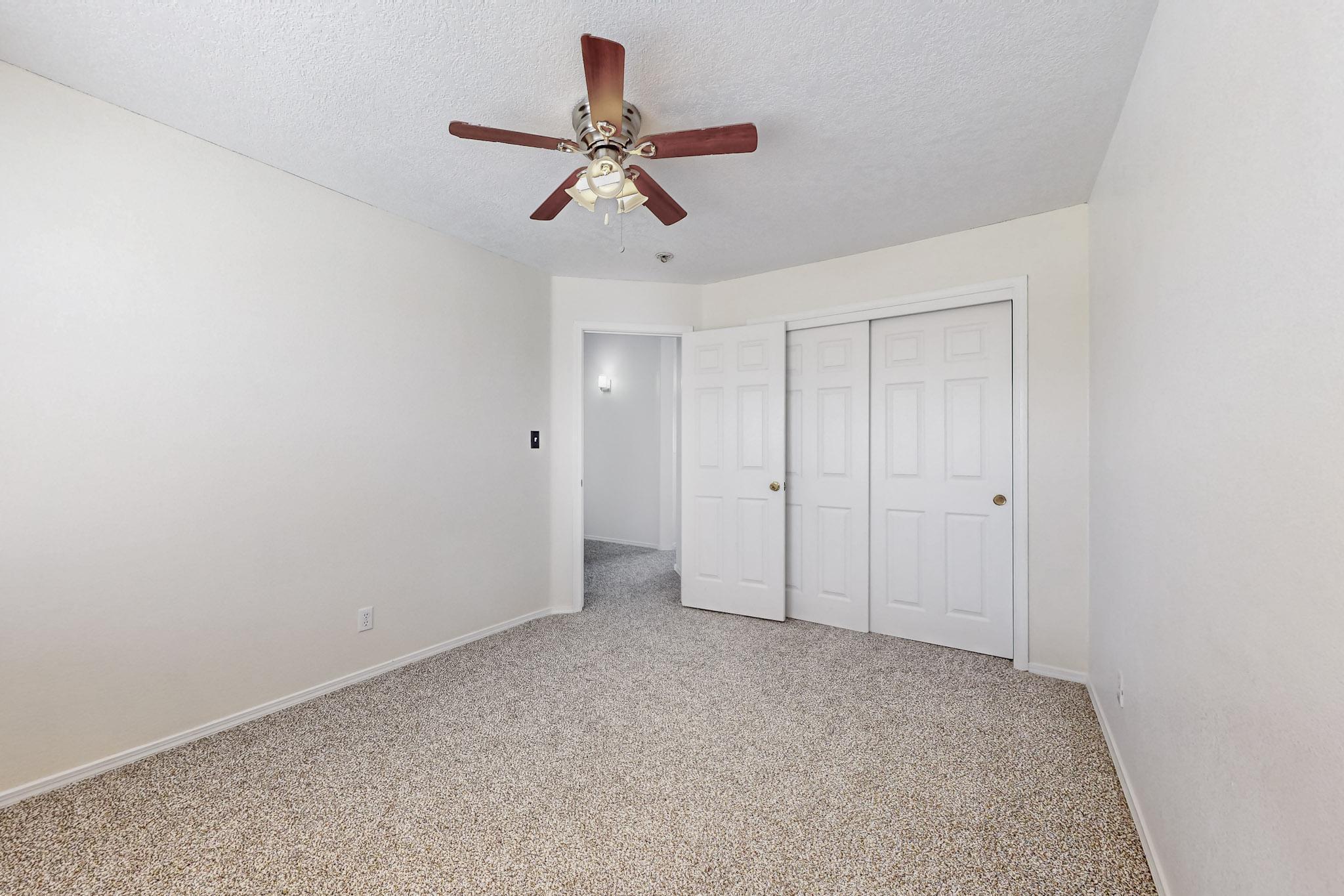 7105 HARTFORD HILLS Drive NE