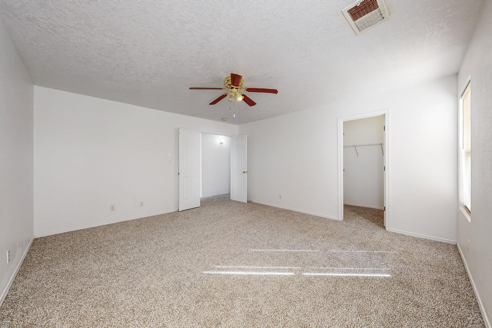 7105 HARTFORD HILLS Drive NE