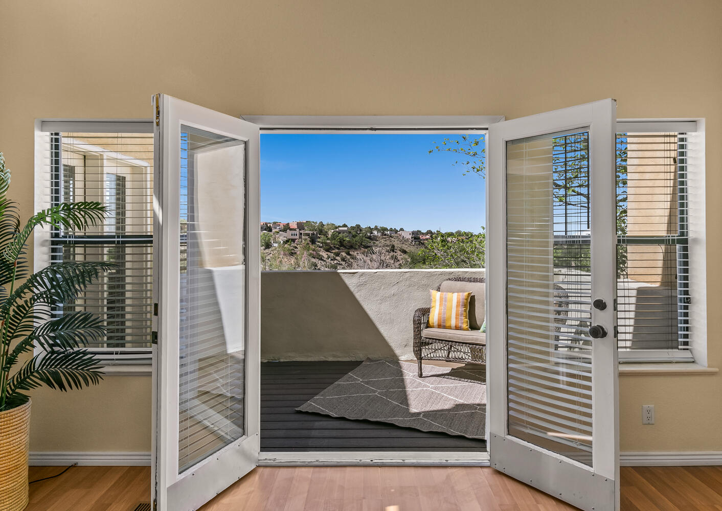 533 PINON CREEK Road SE