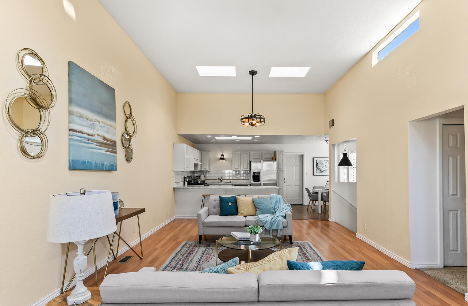 533 PINON CREEK Road SE