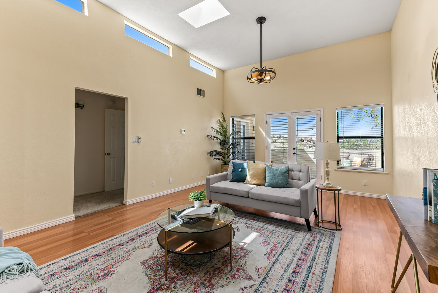 533 PINON CREEK Road SE