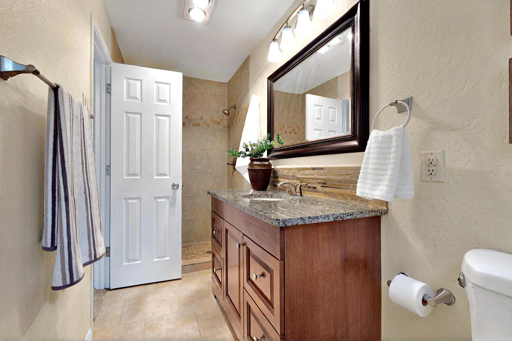 4604 SHERWOOD Street NE