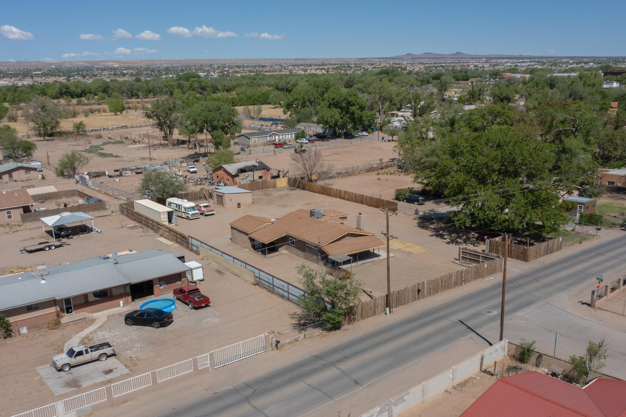 2215 TAPIA Boulevard SW