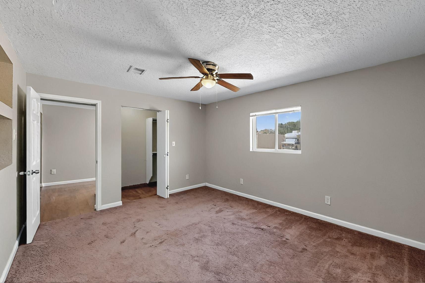 2215 TAPIA Boulevard SW