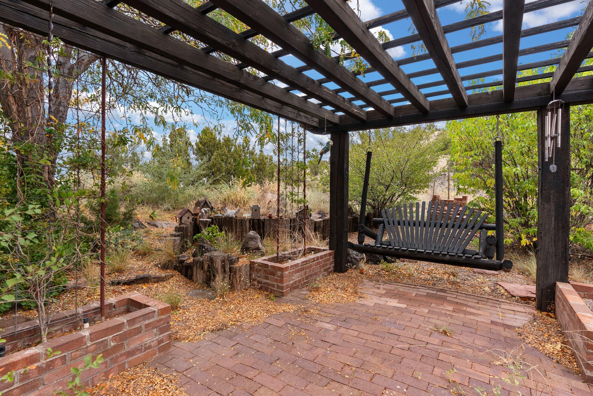 515 HAYSTACK Place